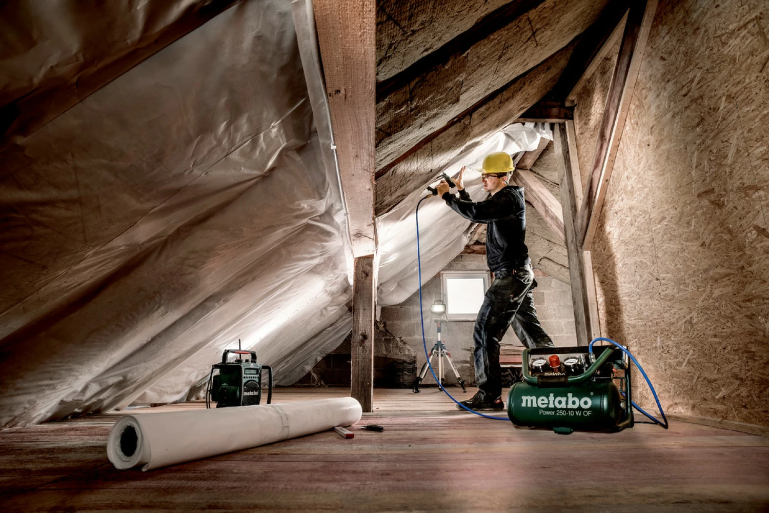 Metabo Power 250-10 W OF Compressor - 1500W - 10 bar - 10L - 100 l/min-image