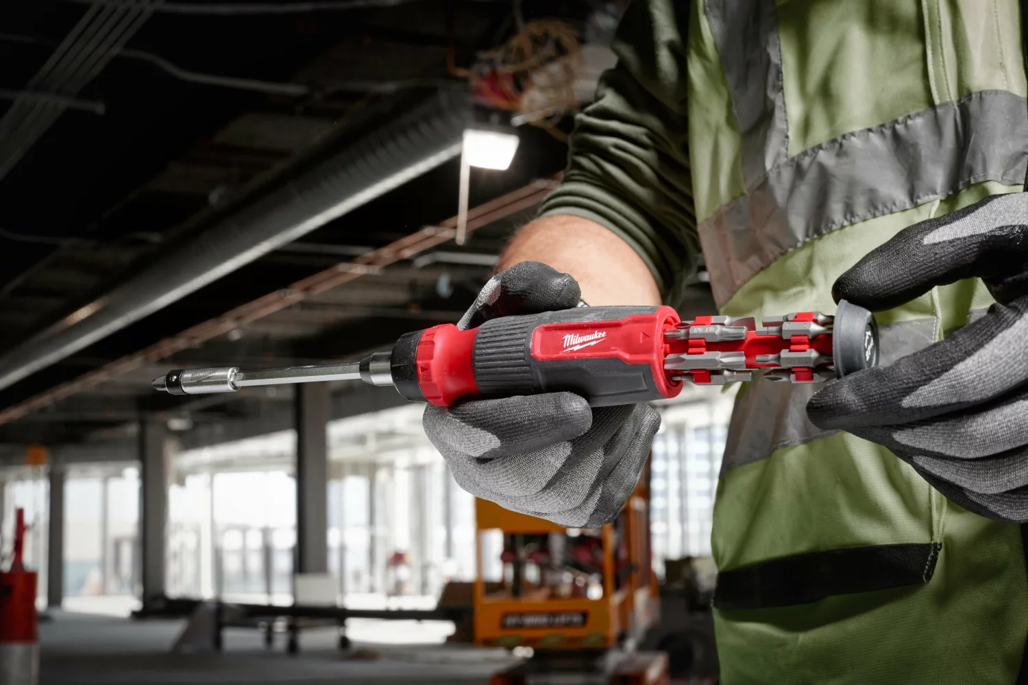 Milwaukee 4932480583 - 27 in 1 ratelend multi-bit schroevendraaier-image