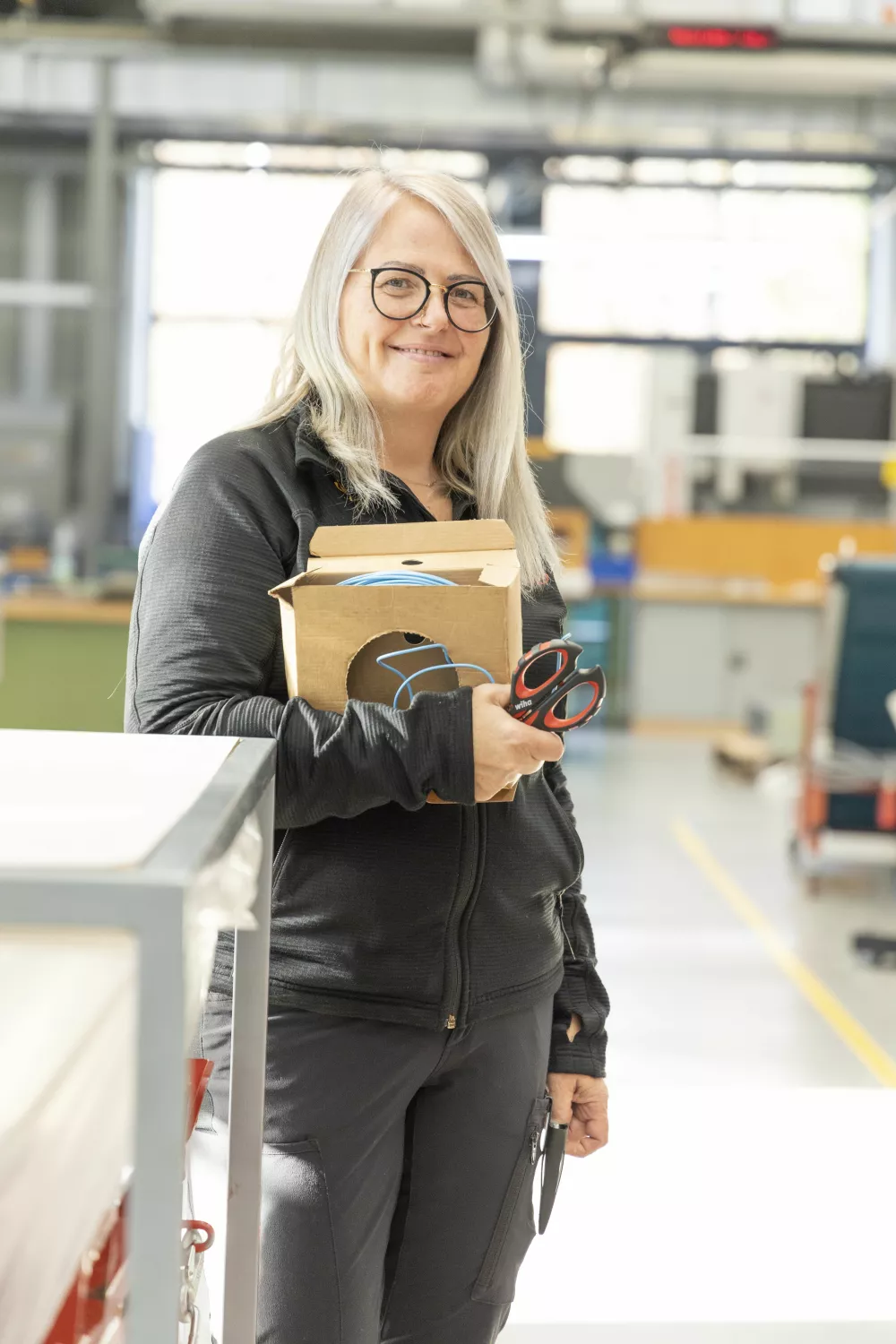 Wiha Z 71 7 160 06 SB Elektricienschaar met krimpfunctie in blister - 160mm-image