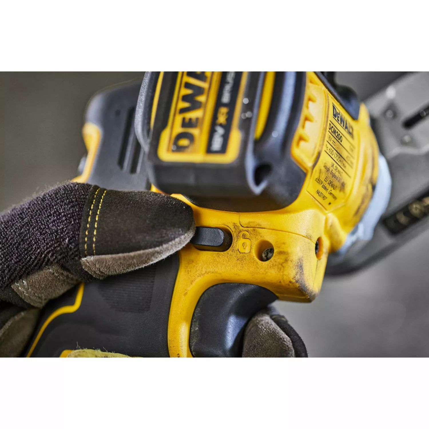 DeWALT DCM200NT 18V Li-ion XR accu stripschuurmachine in TSTAK - 13mm-image