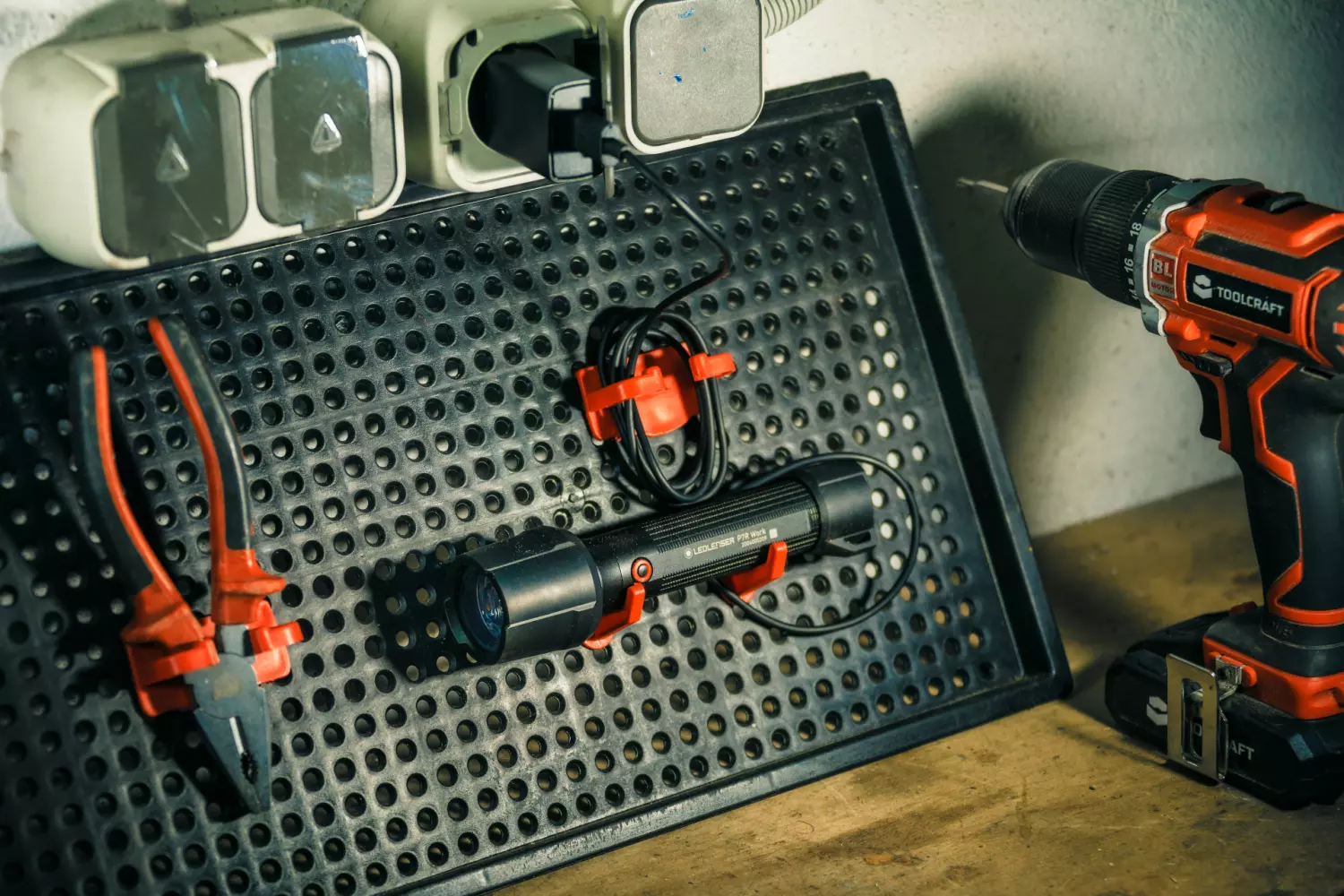 Ledlenser P7R Work 3,7V accu LED zaklamp - oplaadbaar - IP68 - 1200Lm-image