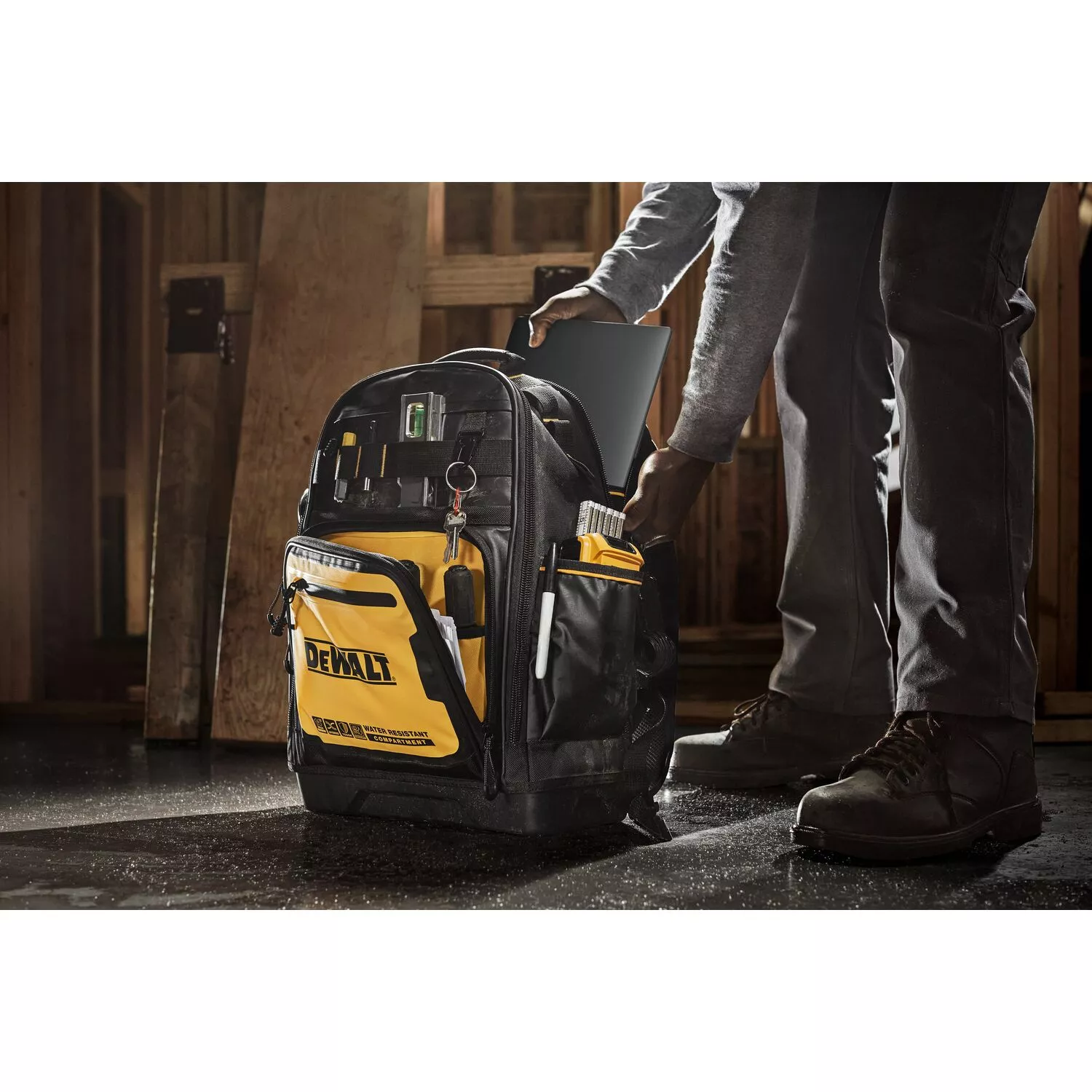 DeWALT DWST60102-1 Sac à dos pour outils pro-image