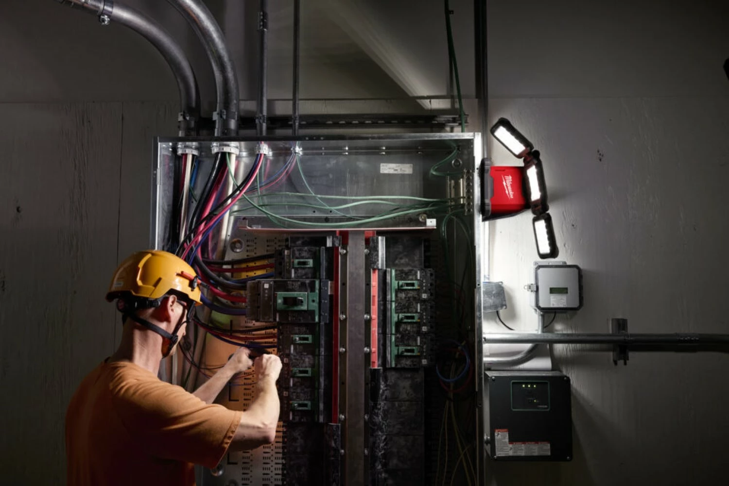 Milwaukee M18 MDTL-0 18V Li-Ion accu multi-werklamp body - 4500Lm - Trueview-image