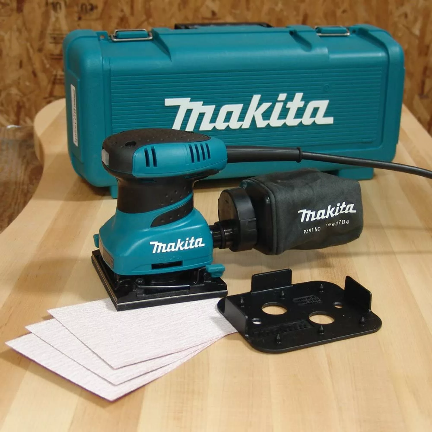 Makita BO4556K Vlakschuurmachine in koffer - 200W - 112 x 102mm-image