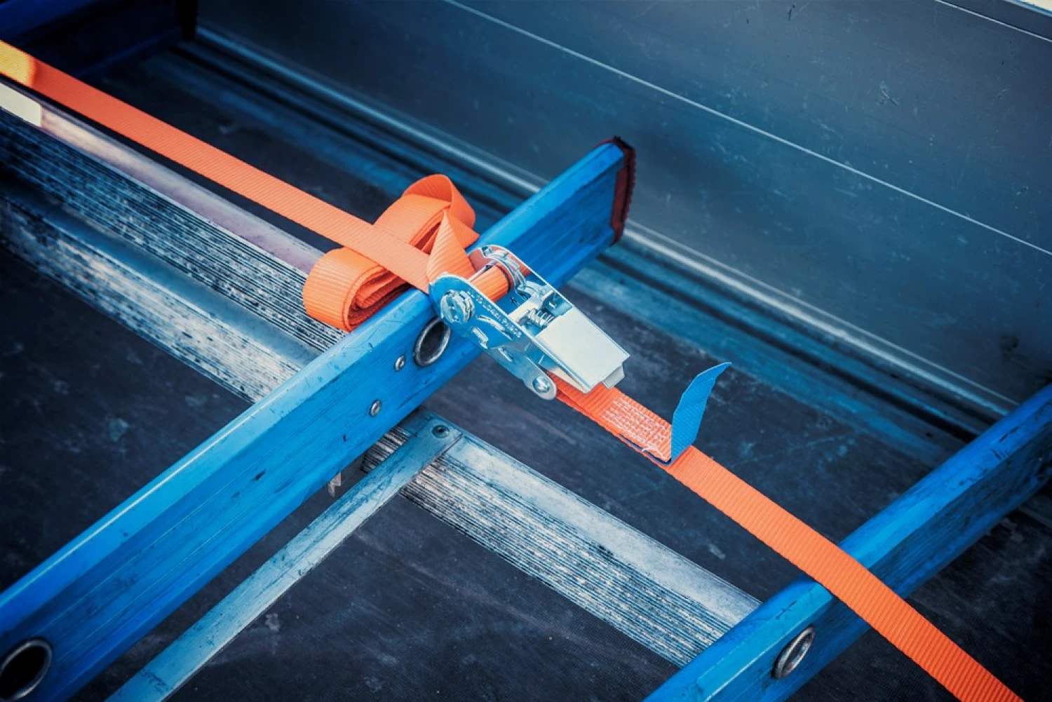 Konvox LAZE1425-0155 Spanband eindloos met ratelgesp CD - 5m x 25mm - 800 daN - Oranje-image