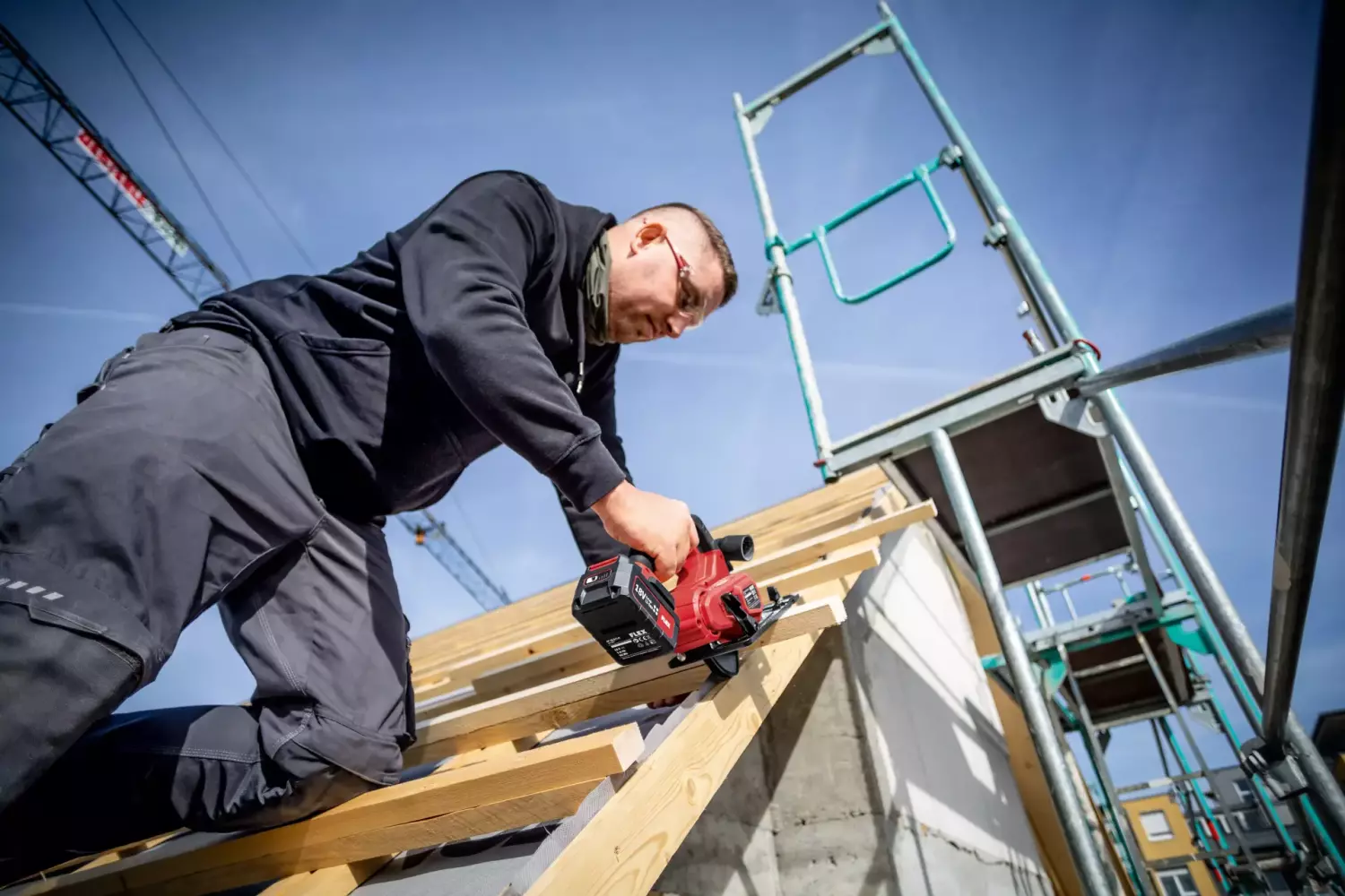 Borstelloze Mini-Cirkelzaag Makita 18V Compatibel - 8000 Tpm Met 165mm Zaagblad, Zonder Accu