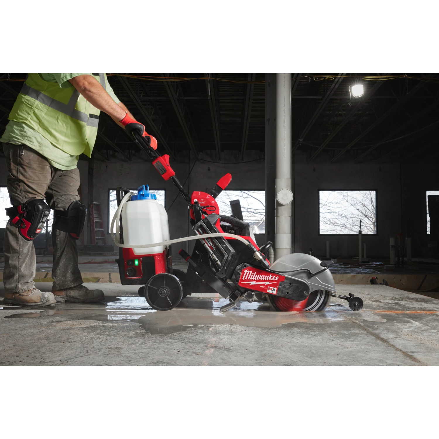 Milwaukee MXF COS350G2-802 MX Fuel accu doorslijpmache set (2x 8.0Ah accu) - 350mm-image
