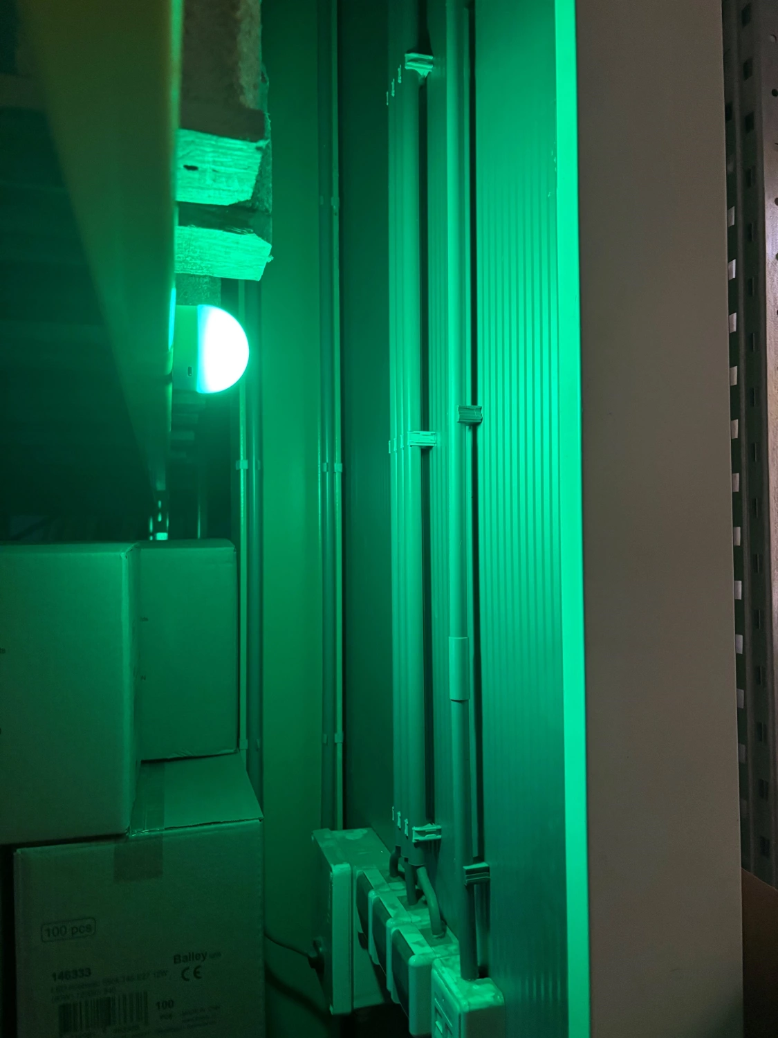 Bailey Magnetic Beacon LED RGBW-image