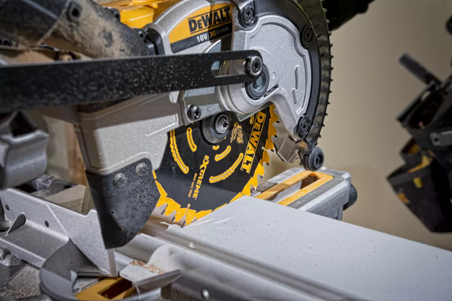 DeWALT DT1669 Extreme Cirkelzaagblad - 184 x 16 x 24T - Hout-image
