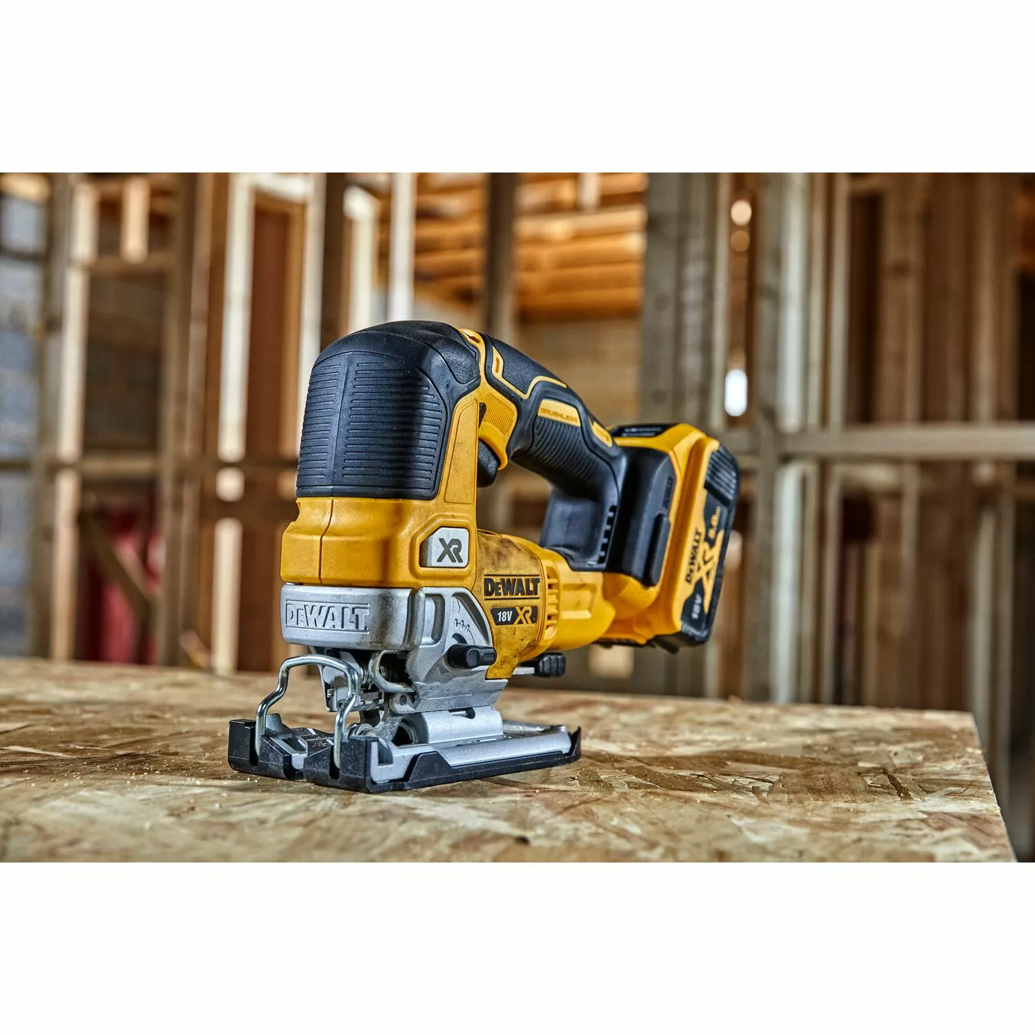 DeWALT DCS334P2 18V Li-ion XR accu decoupeerzaag set (2x 5.0Ah) in TSTAK - koolborstelloos-image