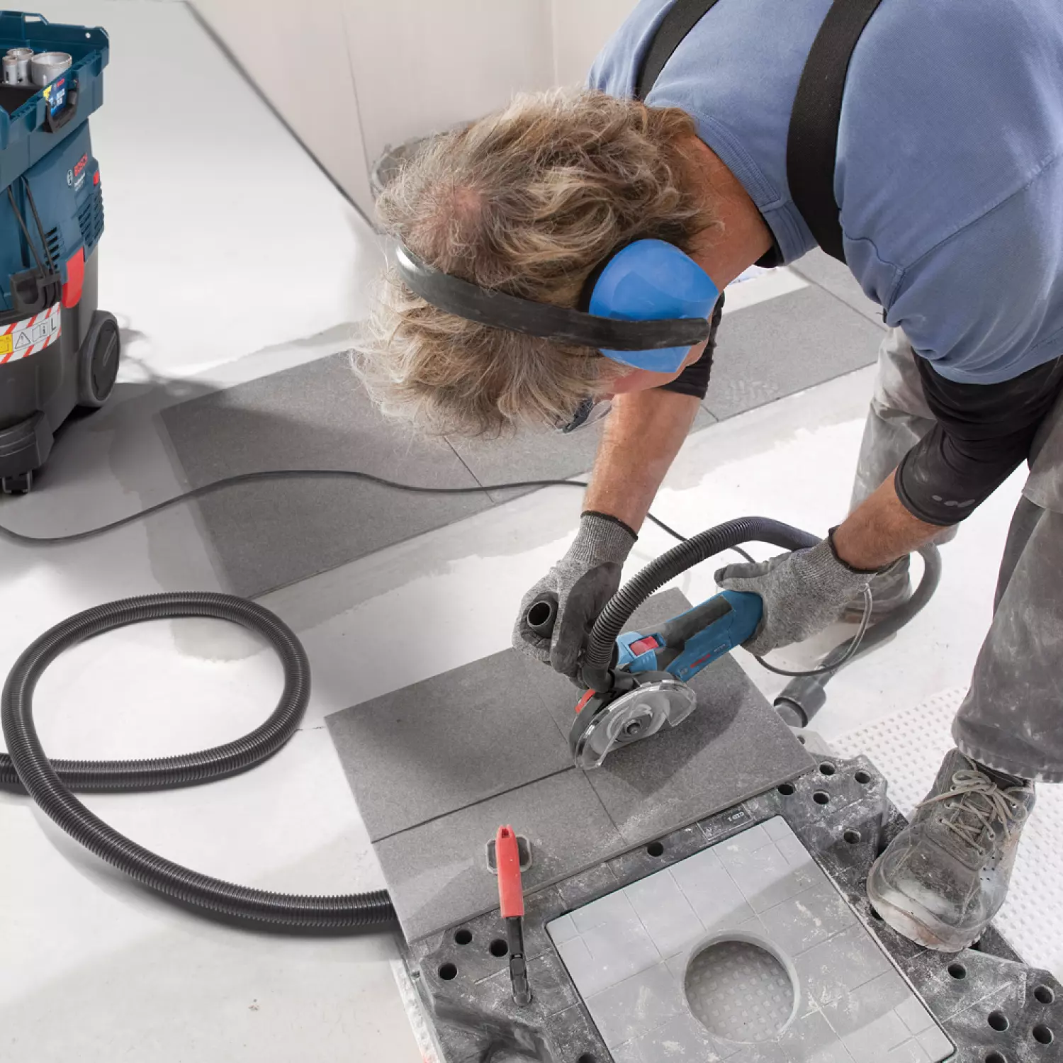 Bosch 06019C3000 - Aspirateur GAS 35 L SFC +-image