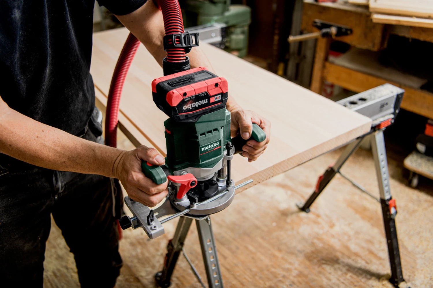 Metabo OFV 18 LTX BL 12 18V Li-ion accu bovenfrees body in Metabox-image