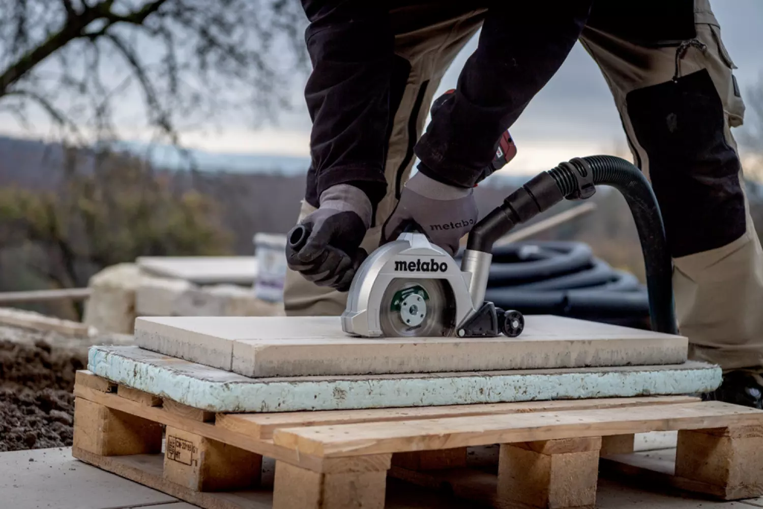Metabo WVB 18 LTX BL 15-125 18V Quick Li-Ion accu haakse slijper body in Metabox - 125mm-image