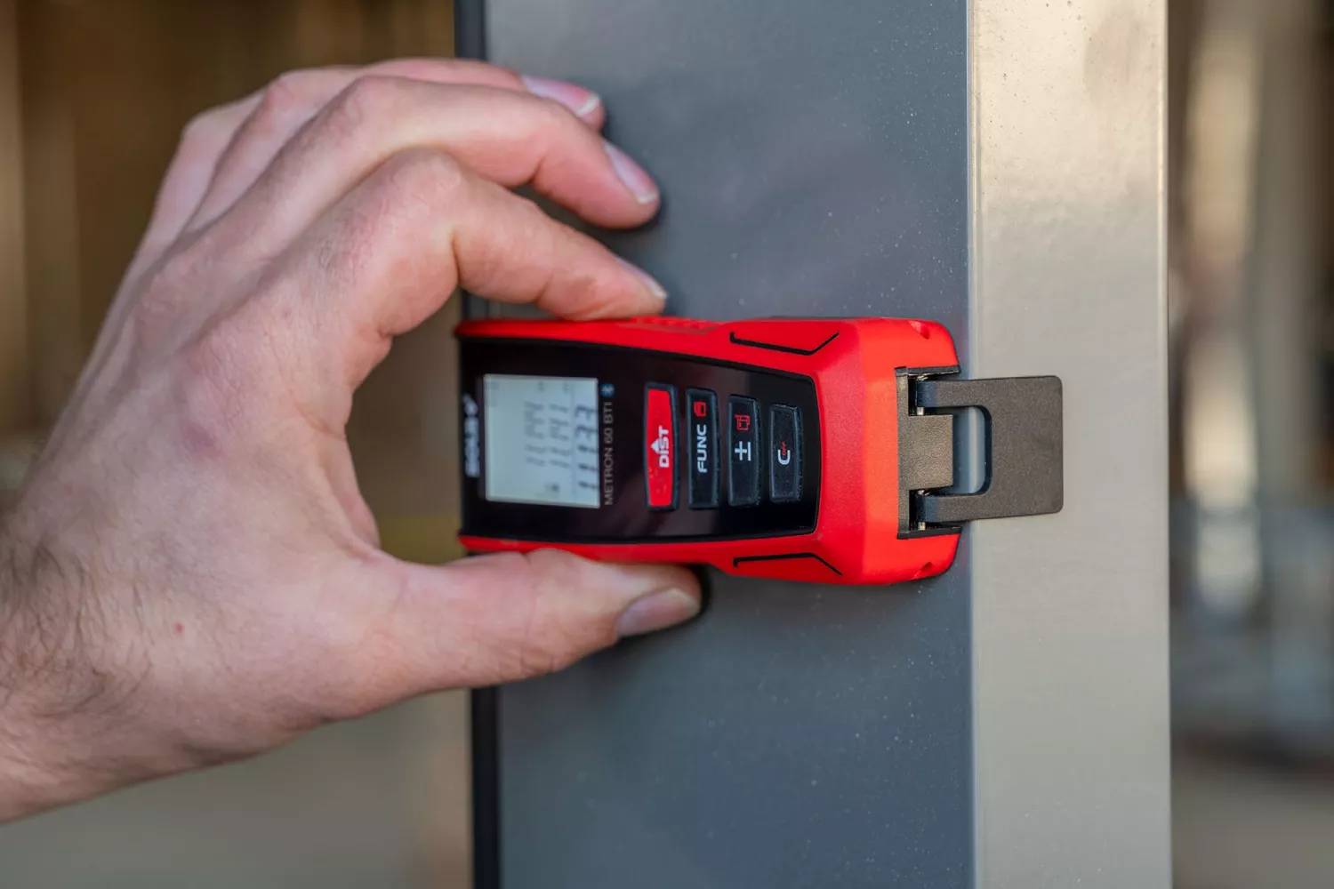 Sola METRON 60 BTI Afstandsmeter in tas - Bluetooth - 60m - IP54-image