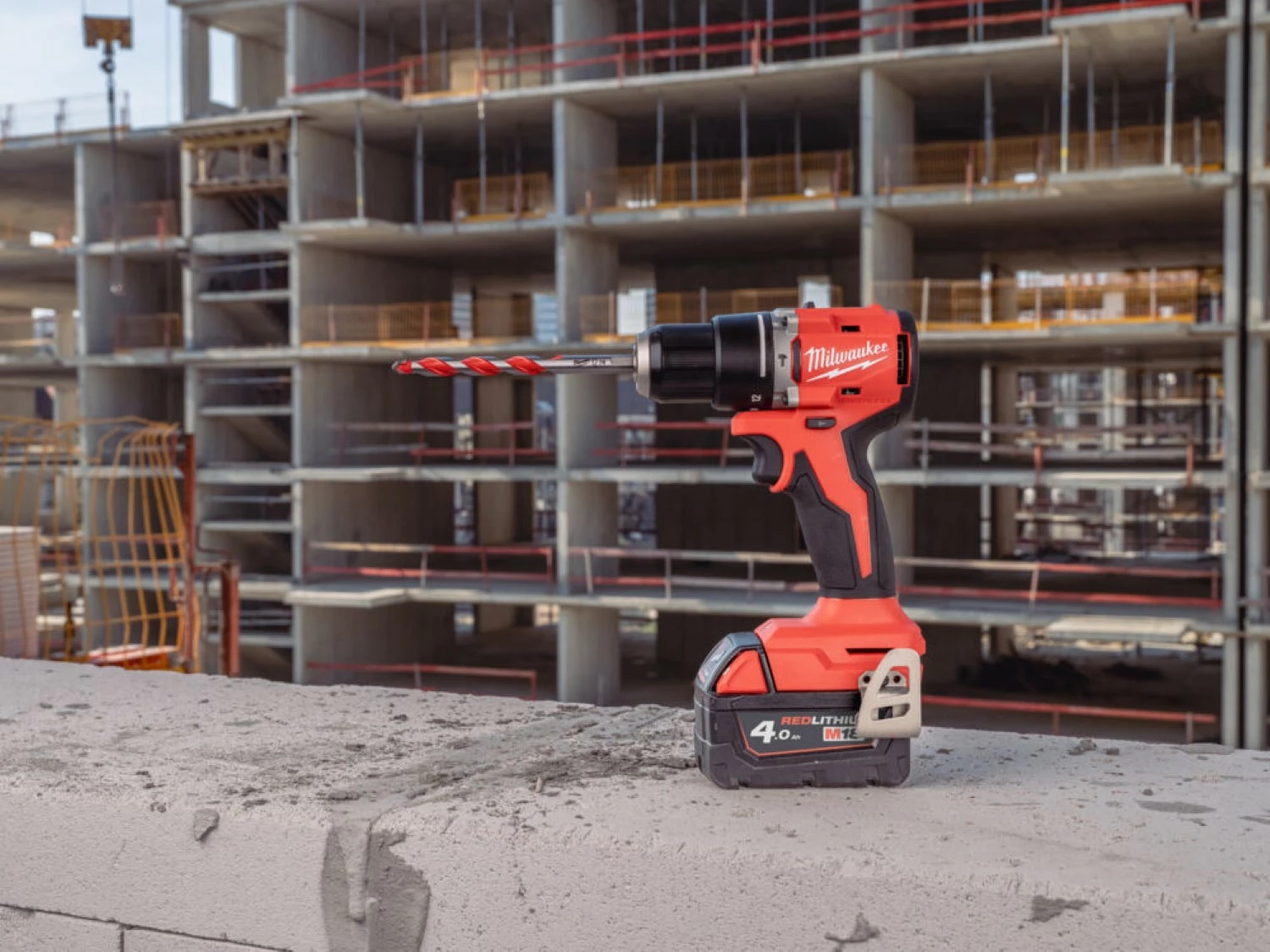 Milwaukee M18 BLPDRC-402C Slagboormachine (2x 4.0Ah accu) - koolborstelloos - in koffer-image