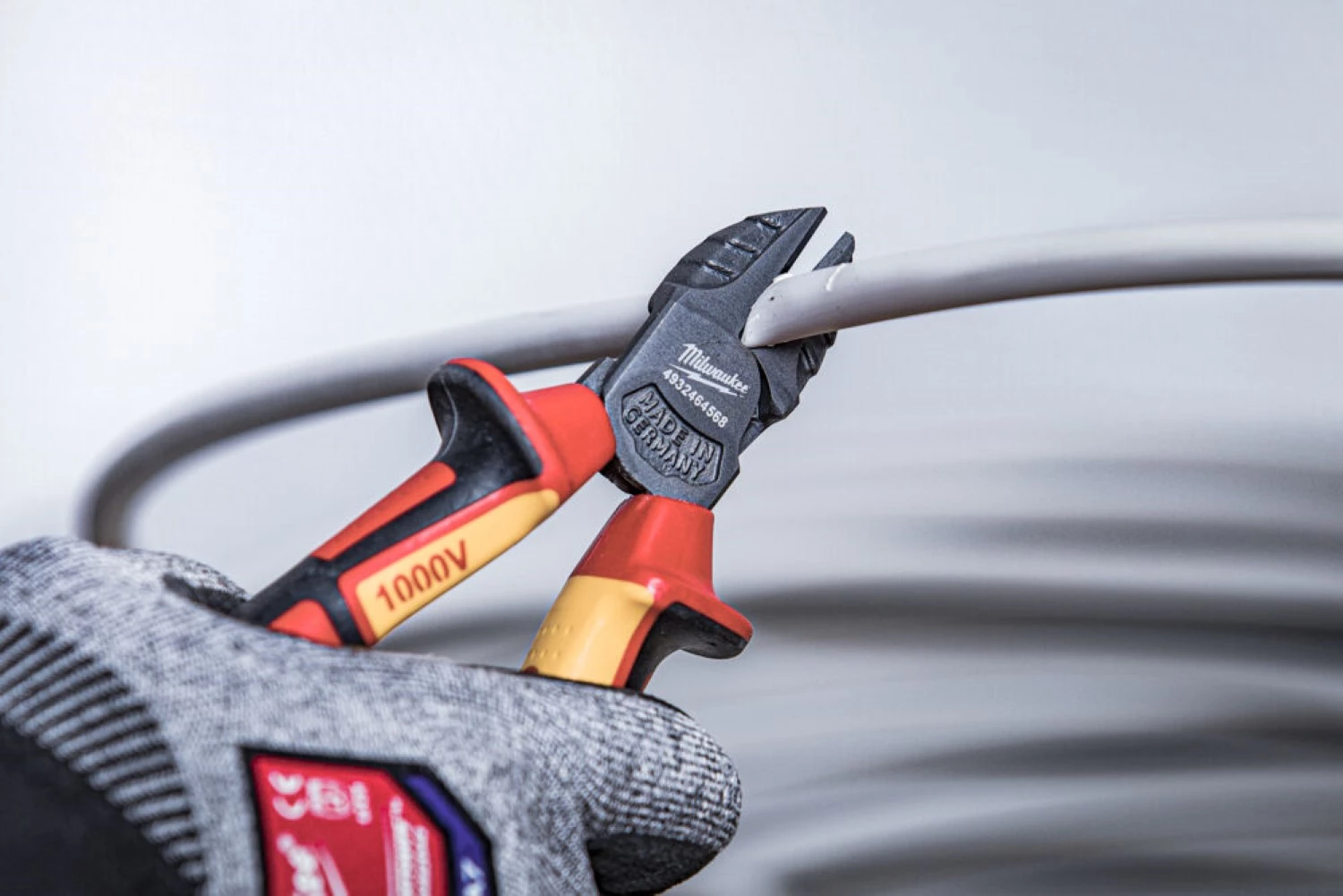 Milwaukee 4932464568 VDE Zijkniptang - 180mm-image