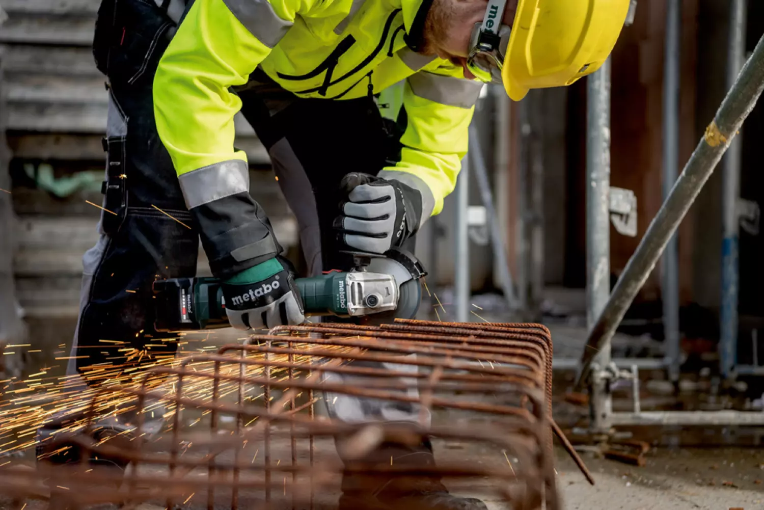 Metabo W 18 7-125 18V Li-Ion accu haakse slijper body in metaBOX - 125mm-image