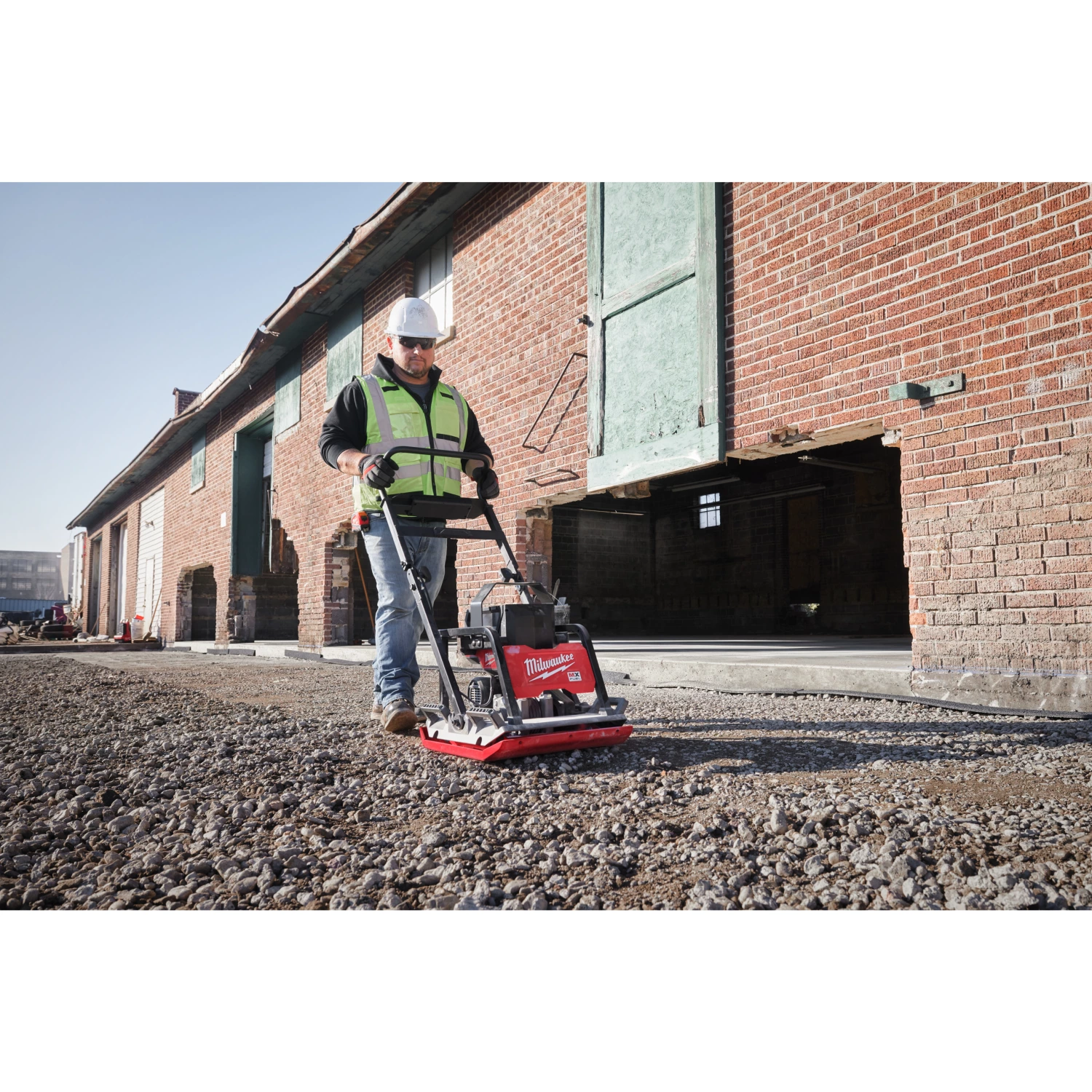 Milwaukee MXF PC50-0 MX Fuel plaque vibrante à batterie body-image