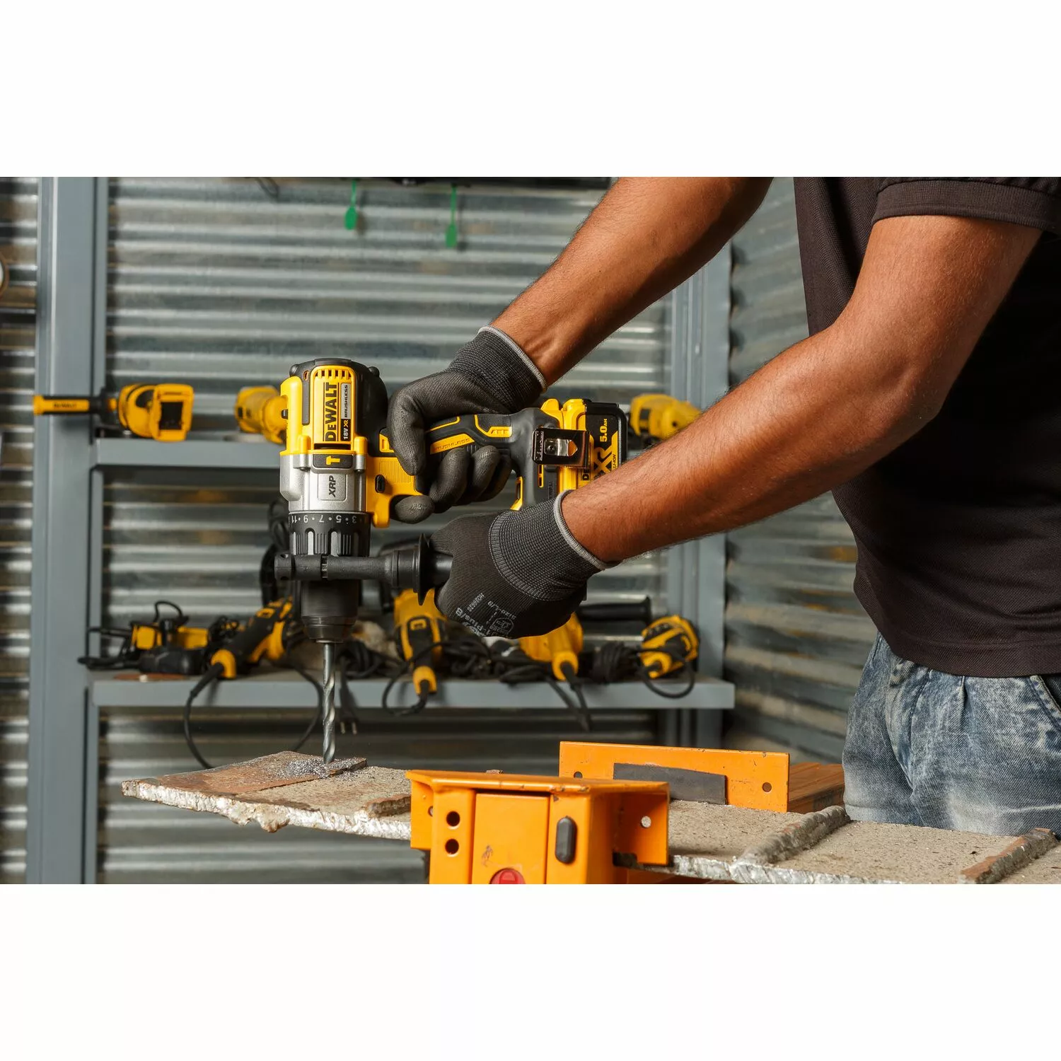DeWALT DCD996P2 - Set perceuse visseuse Li-Ion 18V (2x batterie 5,0Ah) dans mallette TSTAK - moteur brushless - 95Nm-image