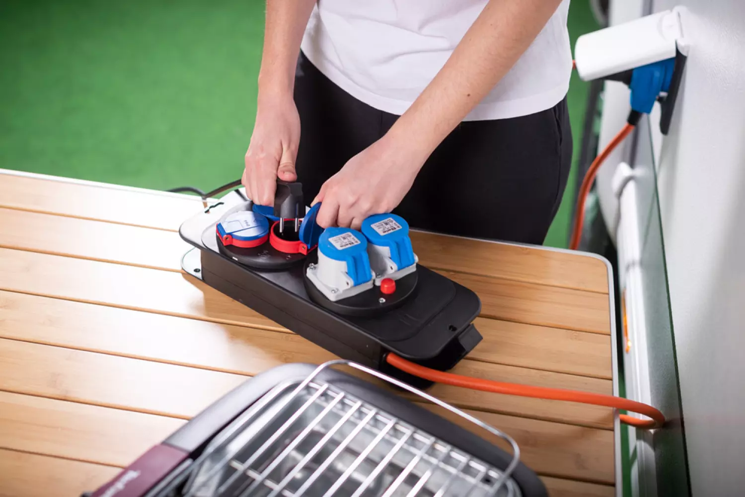 Brennenstuhl 1151600030 CEE camping-/martime stekkerdoos CEE plug - 2x CEE - 3x 230V - H07RN-F 3G2,5-image