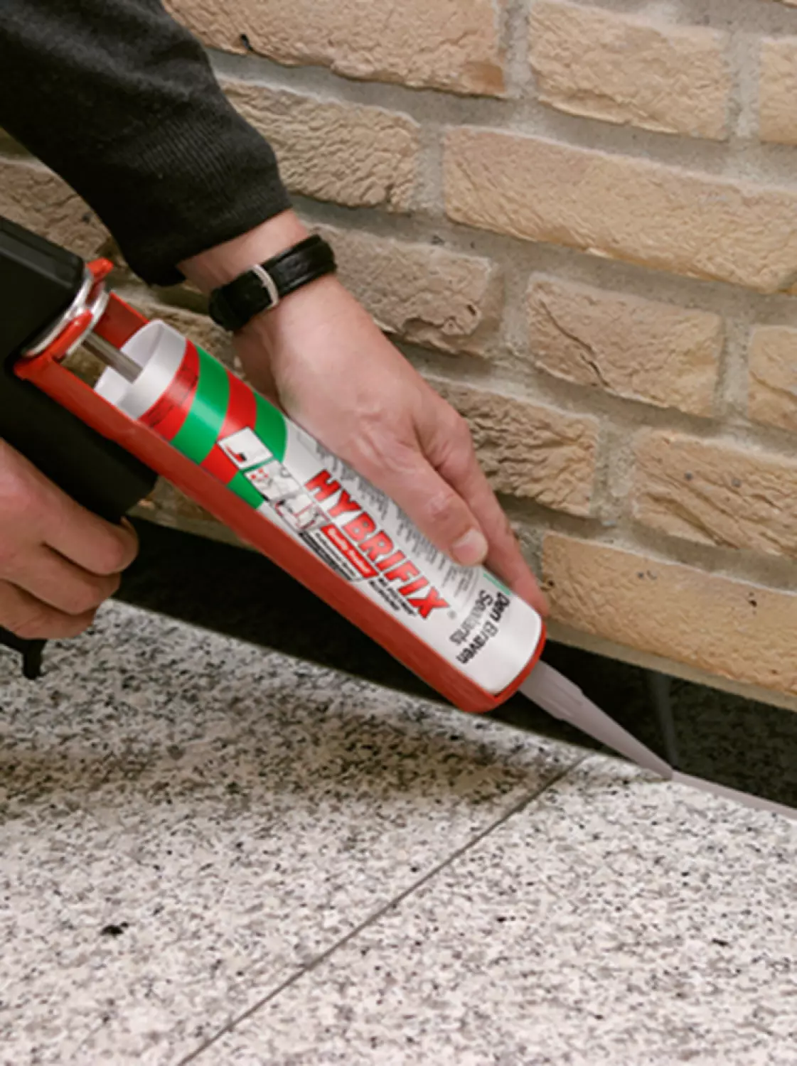 Zwaluw Den Braven 30618546 Hybrifix Lijmkit - Bruin - 290ml in koker