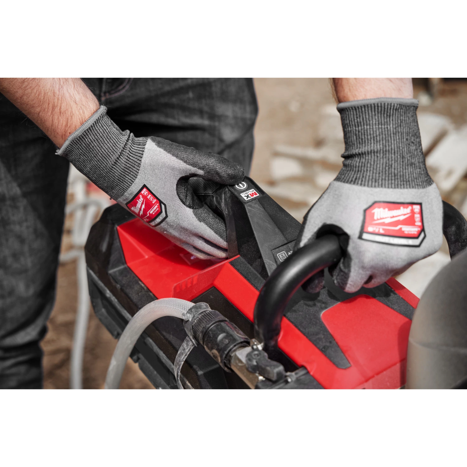 Milwaukee MXF COS350G2-802 MX Fuel accu doorslijpmache set (2x 8.0Ah accu) - 350mm-image