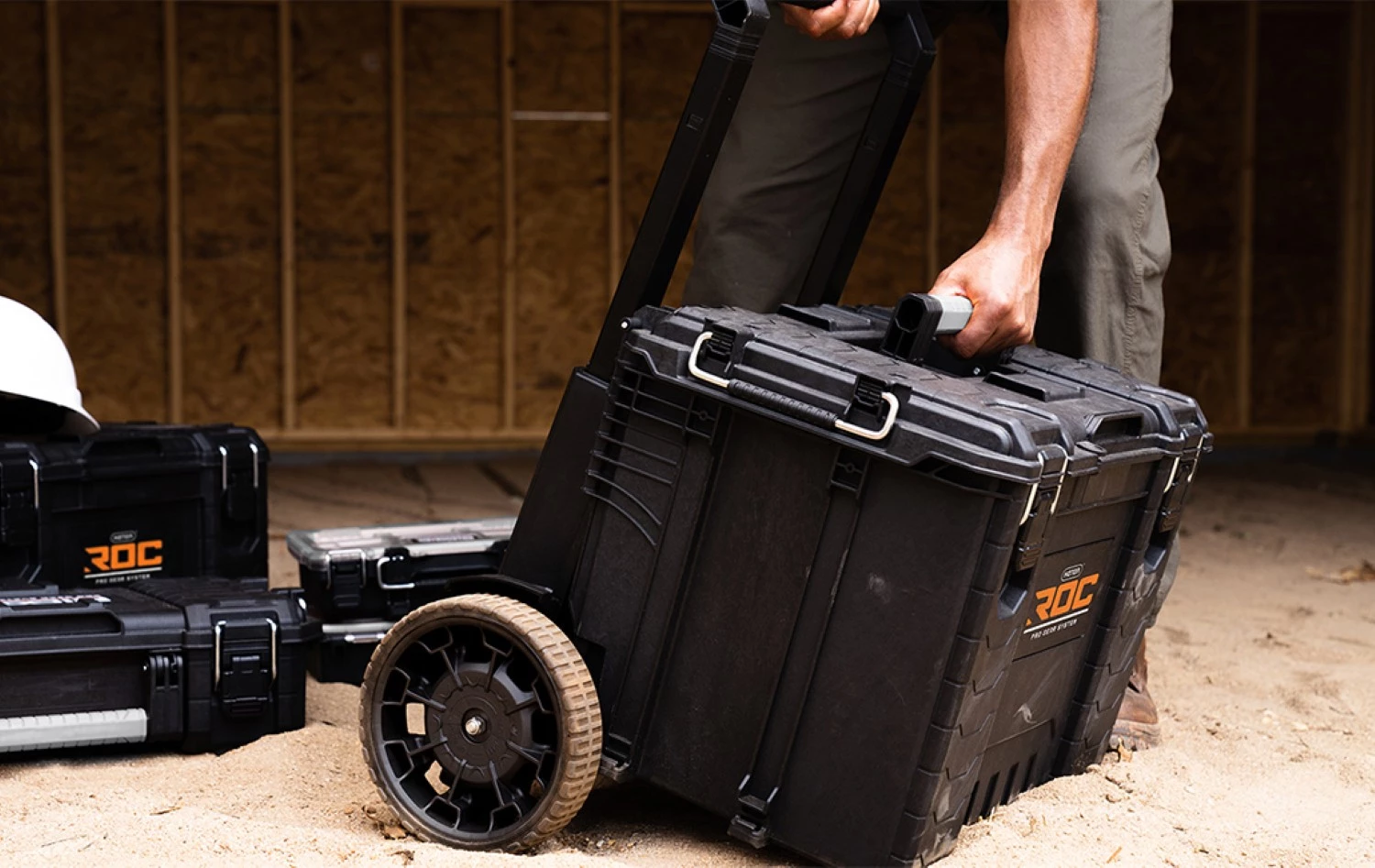 Keter 256982 ROC Pro Gear Ensemble de coffres à outils mobiles-image