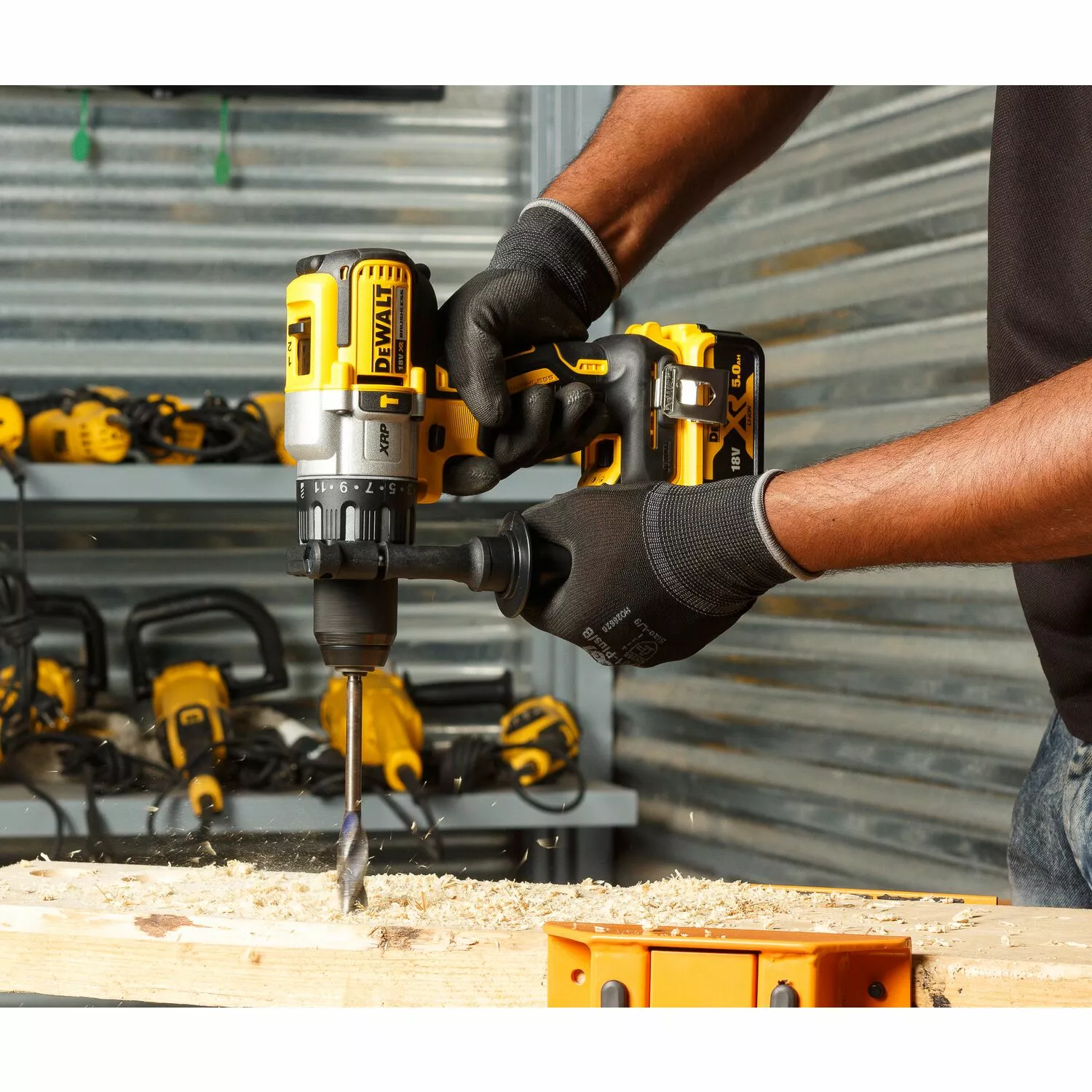 DeWALT DCD996P2 - Set perceuse visseuse Li-Ion 18V (2x batterie 5,0Ah) dans mallette TSTAK - moteur brushless - 95Nm-image