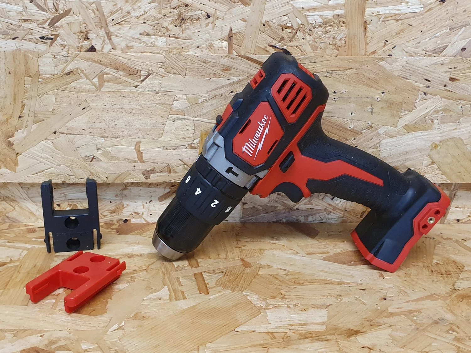 StealthMounts TM-MW18-RED-4 - Support de machine (4pcs) pour Milwaukee M18 - rouge-image