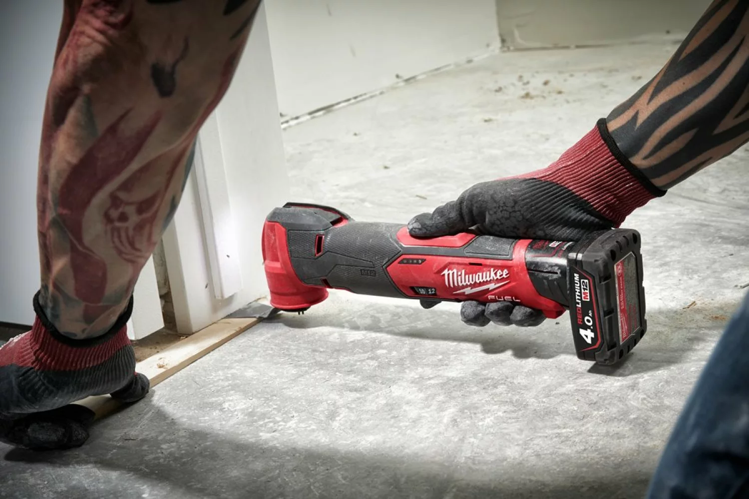 Milwaukee M12 FMT-0 - Outil multifonction sans fil Li-Ion 12V (machine seule)-image