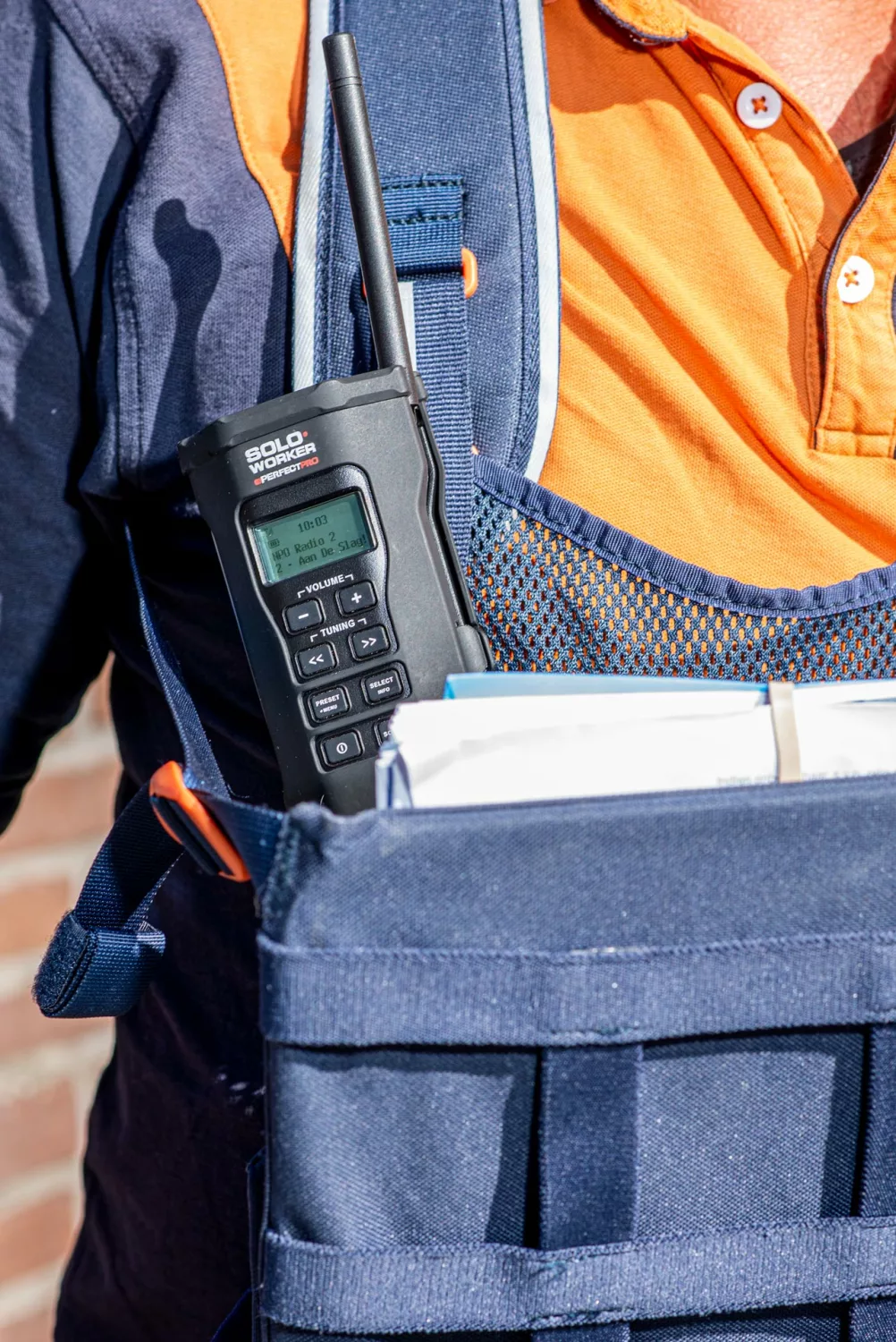 PerfectPro SOLOWORKER SWBT2 - Radio de chantier Li-Ion - DAB+ BT - FM RDS - DAB+ - bluetooth - aux-in - sur secteur et batterie-image