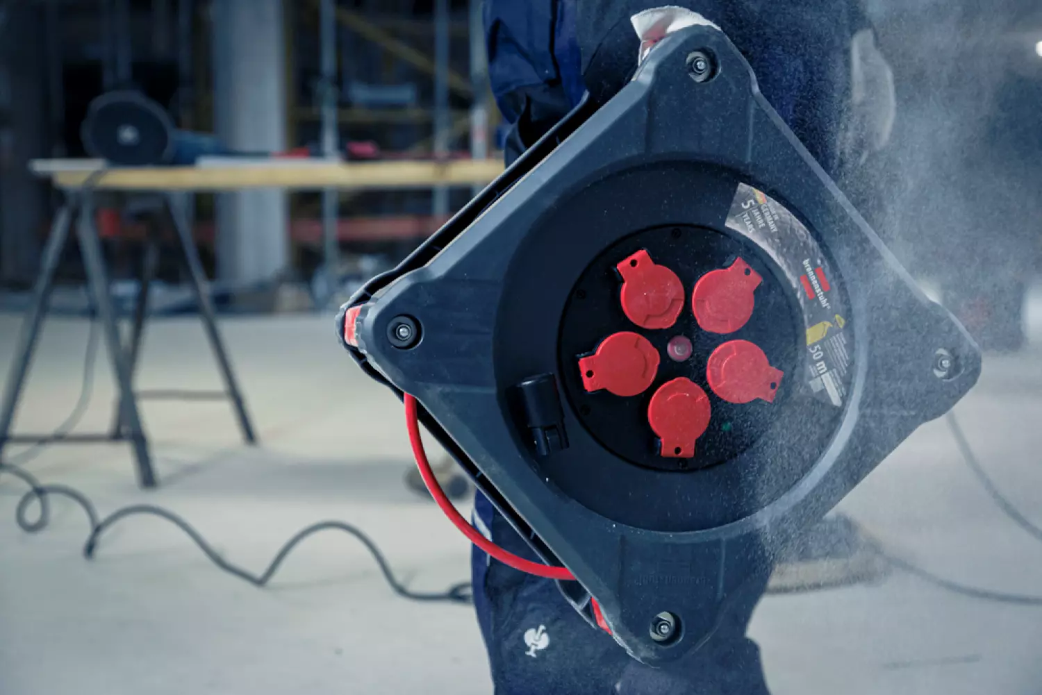 Brennenstuhl Professional KA 5110 Bouwplaats Cube 5-voudig kabelhaspel H07BQ-F 3G1.5 - IP44 - 50m - Rood-image