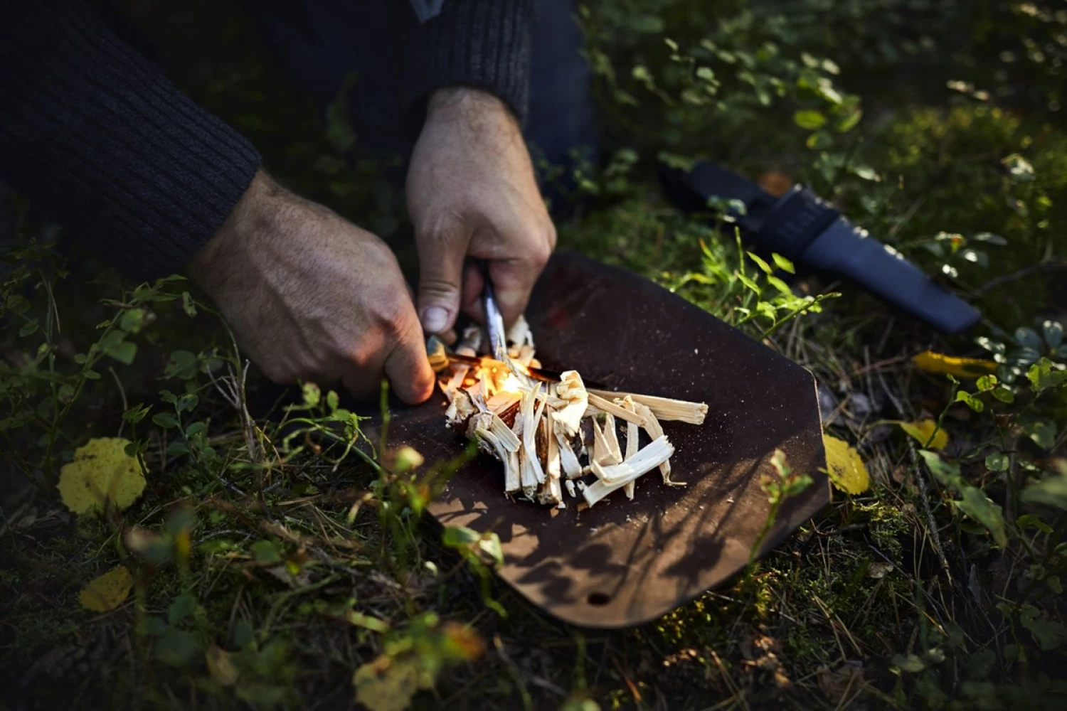 Hultafors 380310/280 - Couteau pliant d'extérieur-image