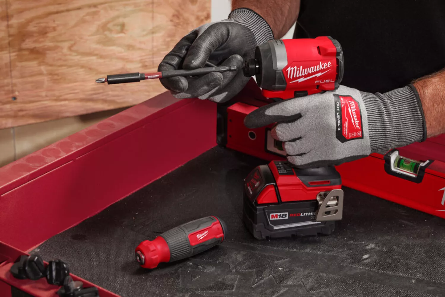Milwaukee 4932498174 Tournevis Bischroevendraaier SHOCKWAVE™ - 14 en 1 multi-embout-image