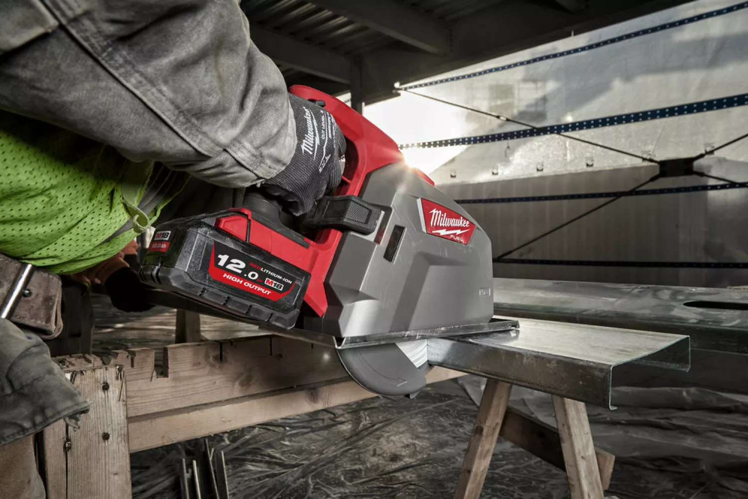 Milwaukee M18 FMCS66-0C Scie circulaire sans fil-image