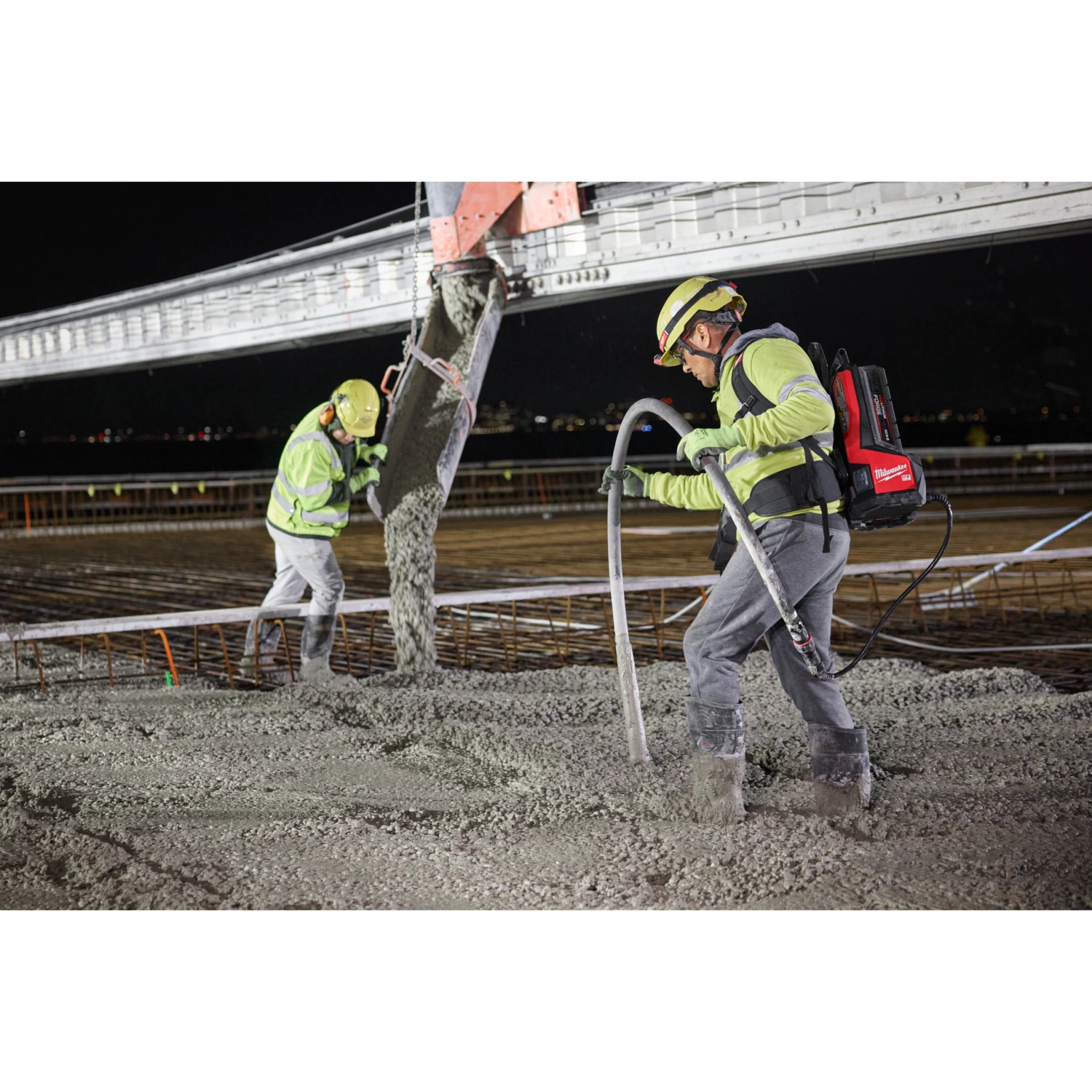 Milwaukee MXF CVHF-0 MX Fuel accu hoogfrequent betontrilnaad body-image