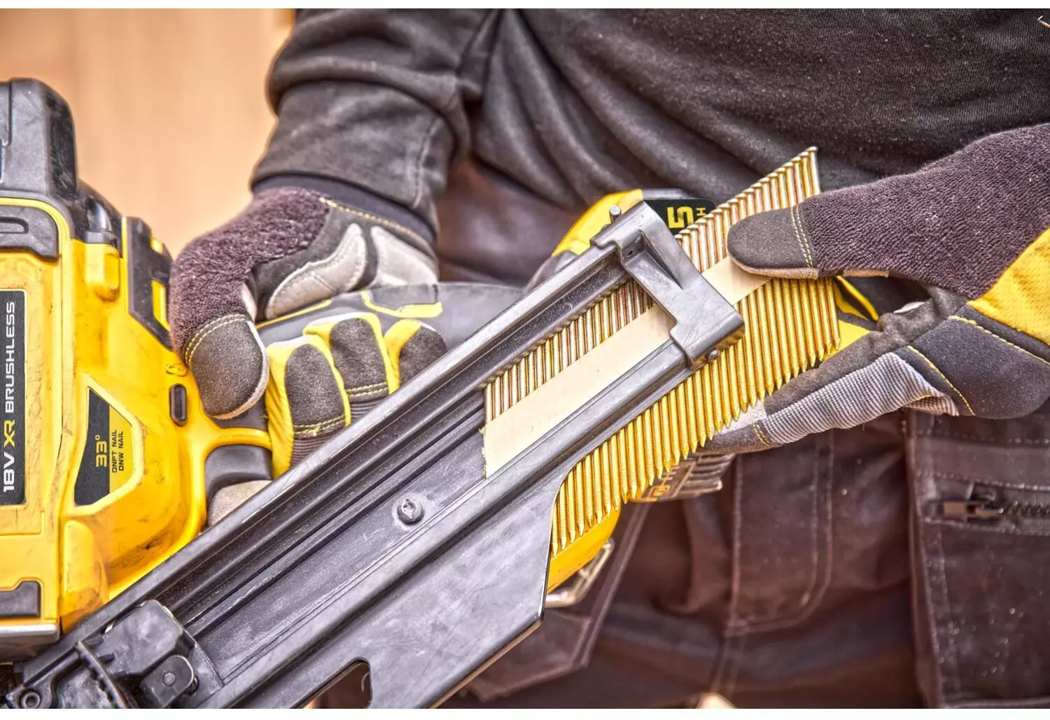 DeWALT DCN930N 18V Li-ion corps de Cloueuse de construction - Single-shot & bumpfire - 50-90 mm - sans balais-image