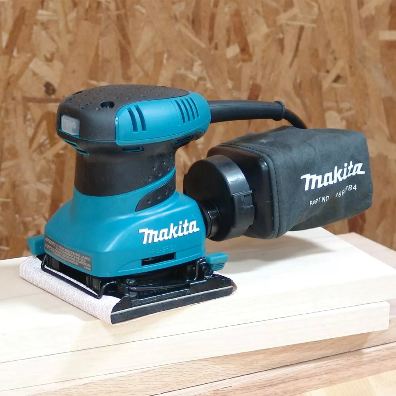 Makita BO4556K - Ponceuse vibrante dans mallette - 200W - 112 x 102 mm-image