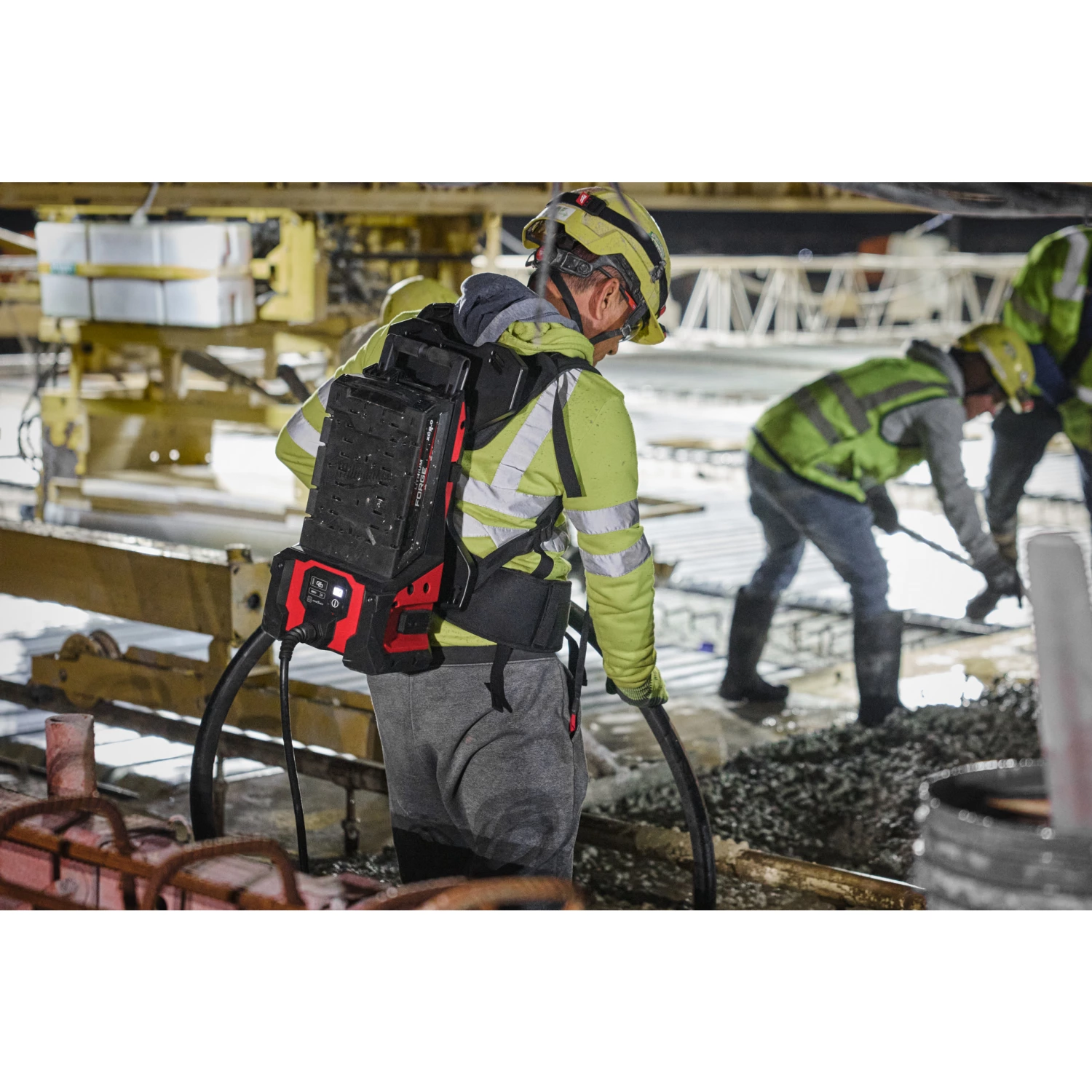 Milwaukee MXF CVHF-0 MX Fuel accu hoogfrequent betontrilnaad body-image