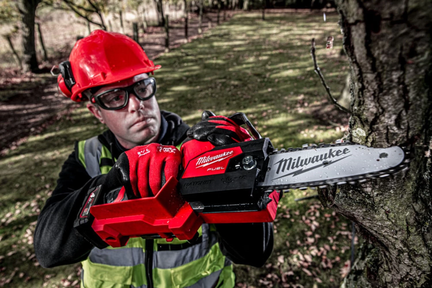 Milwaukee M12 FHS-0 Tronçonneuse sans fil-image