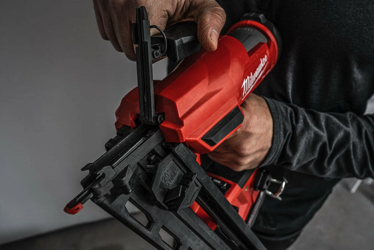 Milwaukee M18 FN16GA-0X Cloueur de finition sans-fil - 18V Li-ion - HD Box - Machine seule-image