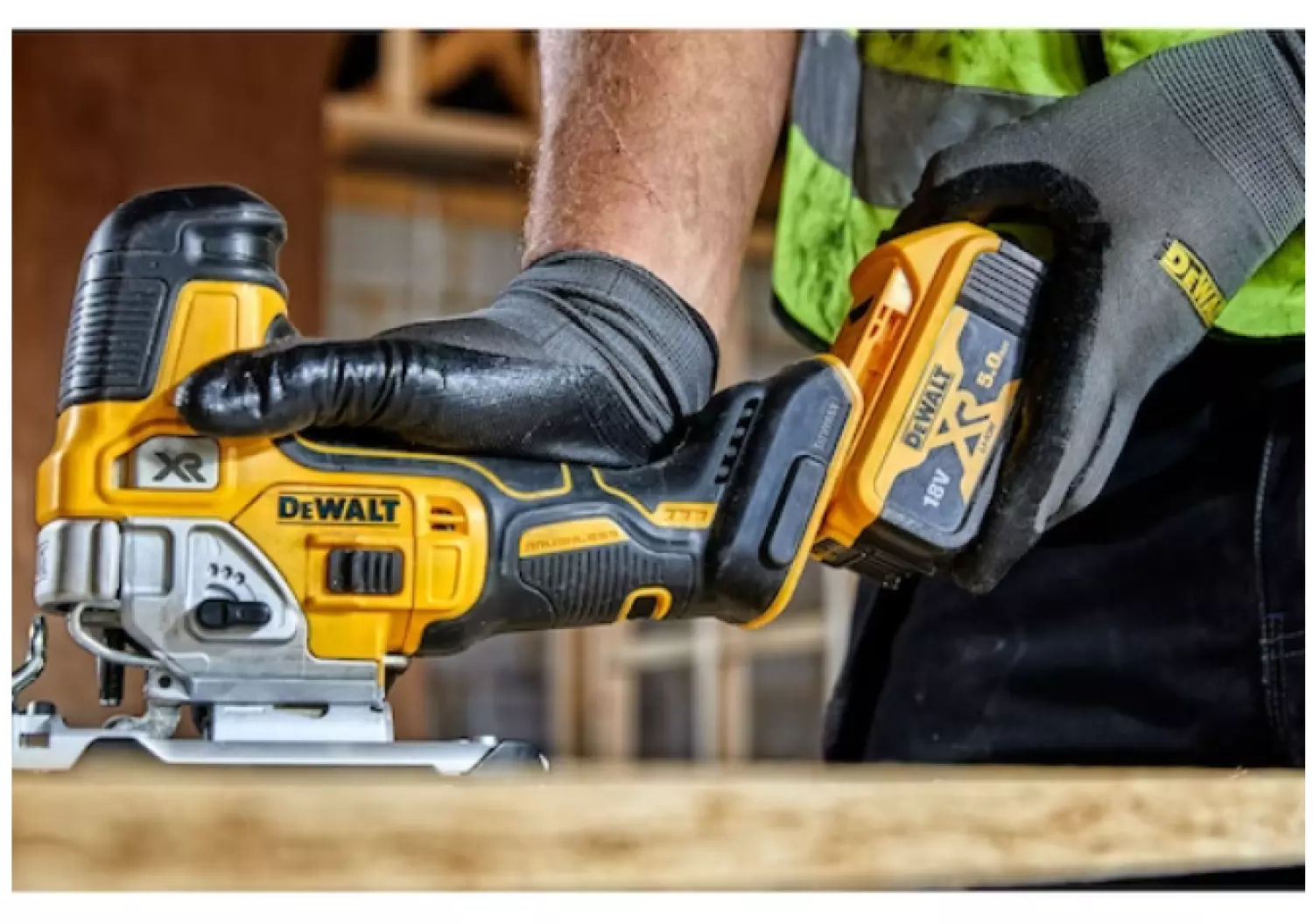 DeWALT DCS335P2 18V XR Li-Ion accu decoupeerzaag set (2x 5.0Ah accu) in TSTAK - T-greep - variabel - koolborstelloos-image