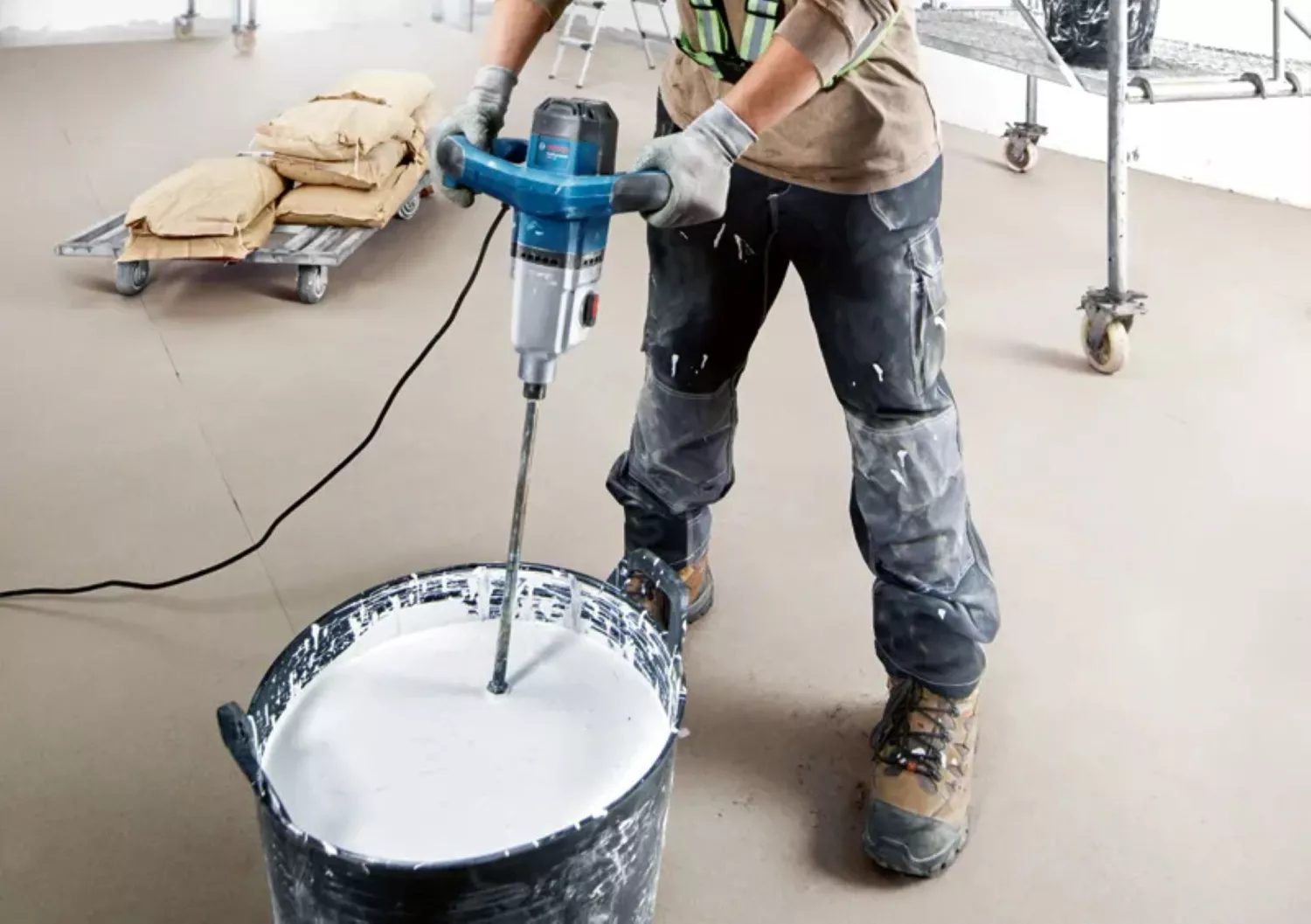 Bosch GRW 140 Mélangeur avec garde de mélange 140 mm - 1400 W - M14-image