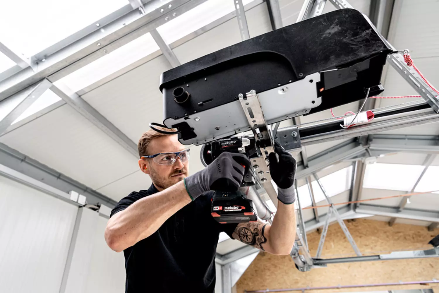 Metabo SSW 18 LT 300 BL 18V Li-ion Accu Slagmoersleutel body in Metabox-image