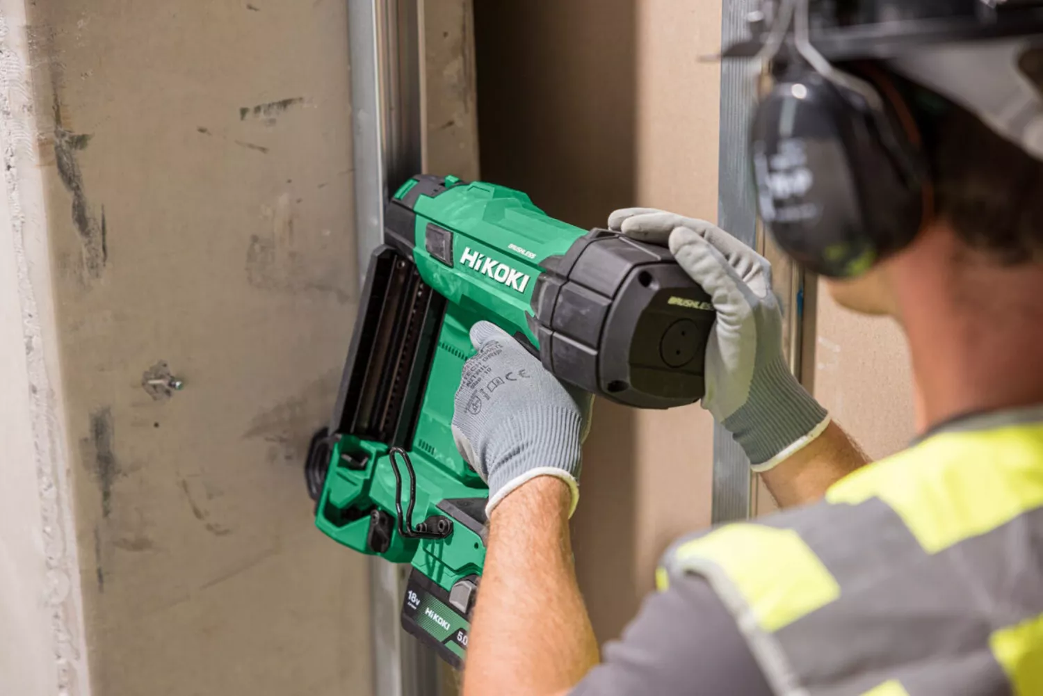 HiKOKI NC1840DAWQZ 18V Li-ion Accu beton spijkerapparaat in koffer (2x 5.0Ah) - 40mm-image