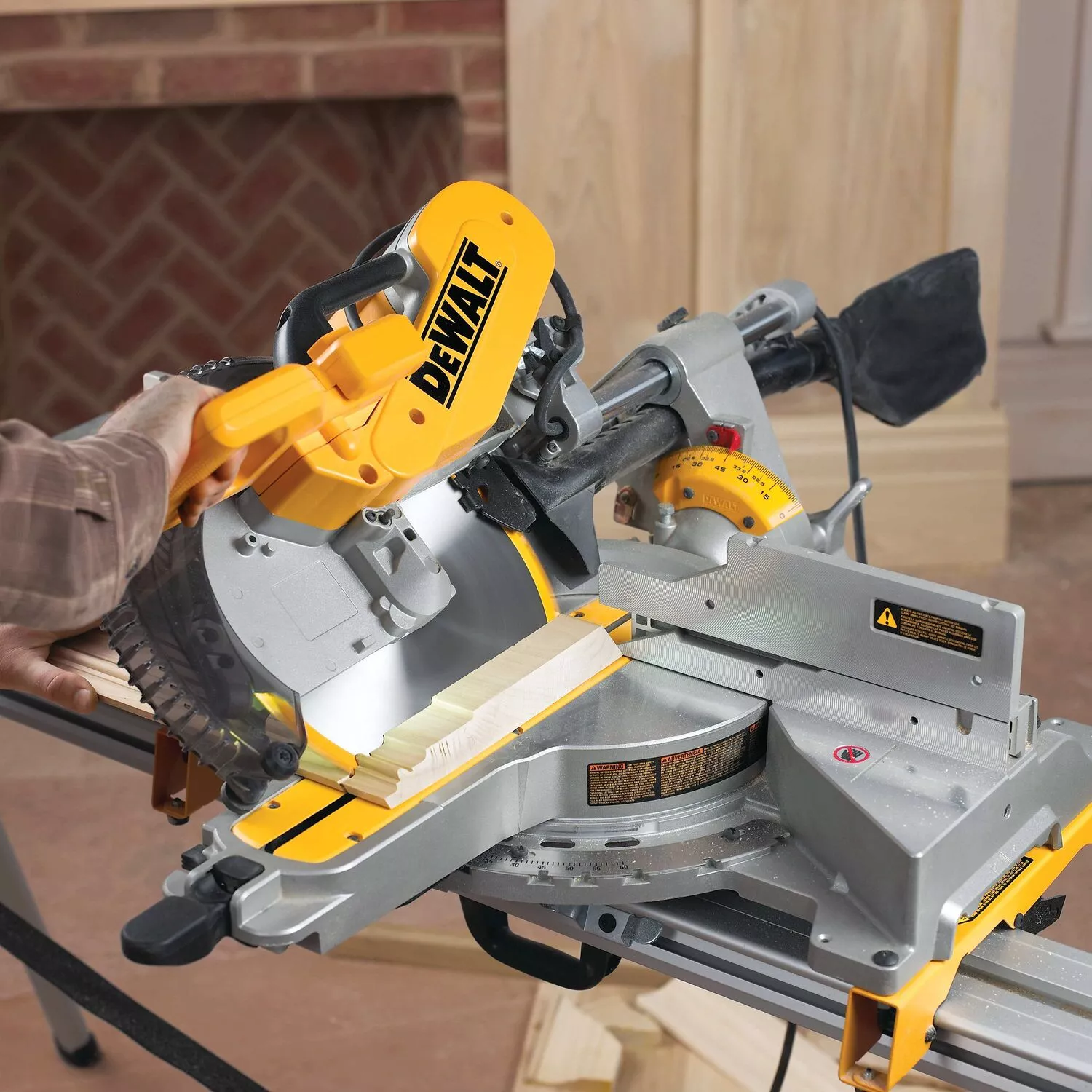 DeWALT DWS780S Afkortzaag met XPS zaaglijnindicator - 1675W - 305 x 30mm-image