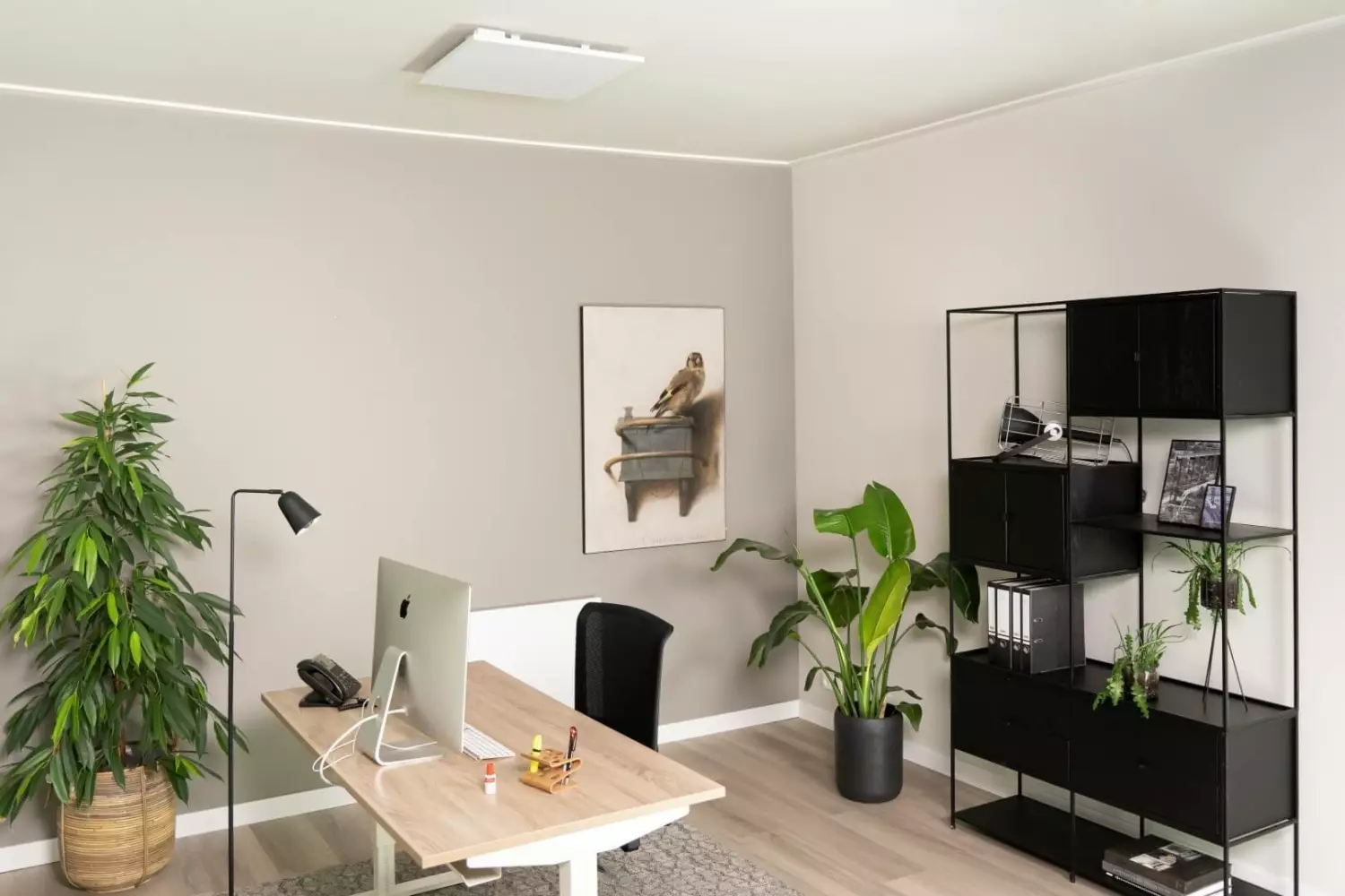 EUROM Mon Soleil 300 Wi-Fi Chauffage de plafond infrarouge - 300W - 8kg-image