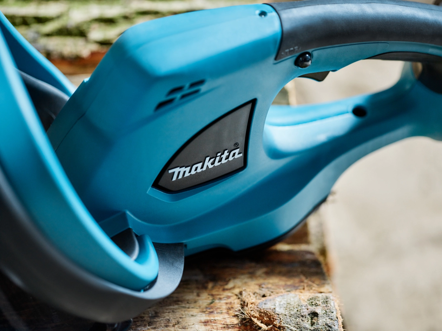 Makita DUH523PT4J - Taille-haie sans-fil LXT 18V Li-ion - 4 batteries 5,0 ah - Mbox - 52 cm-image