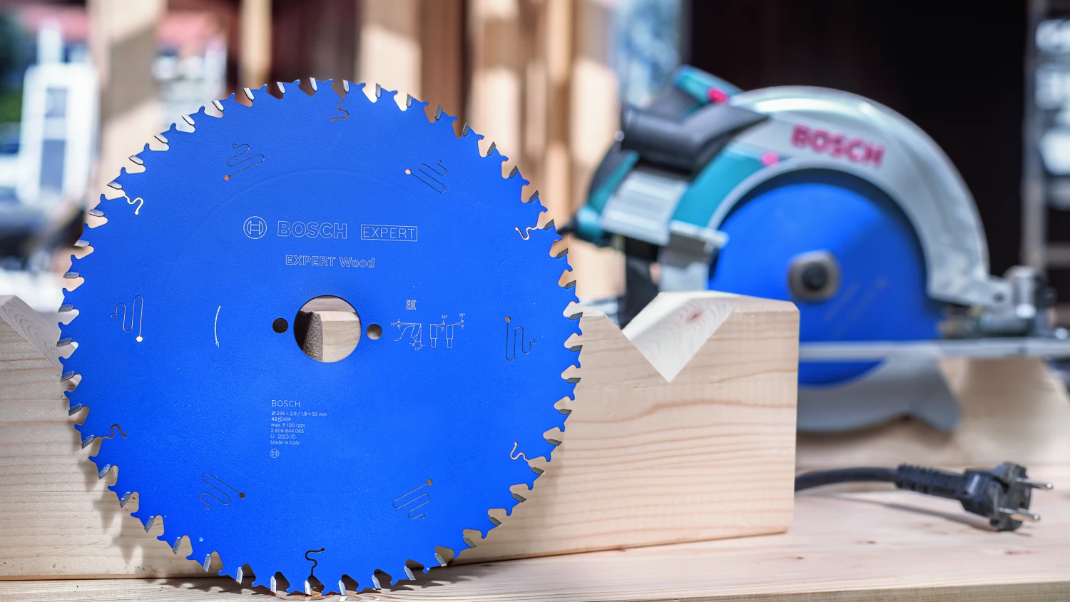 Bosch 2608644057 - Lame de Scie Circulaire Expert pour Wood, 210 x 30 x 2,4 mm, 56D-image