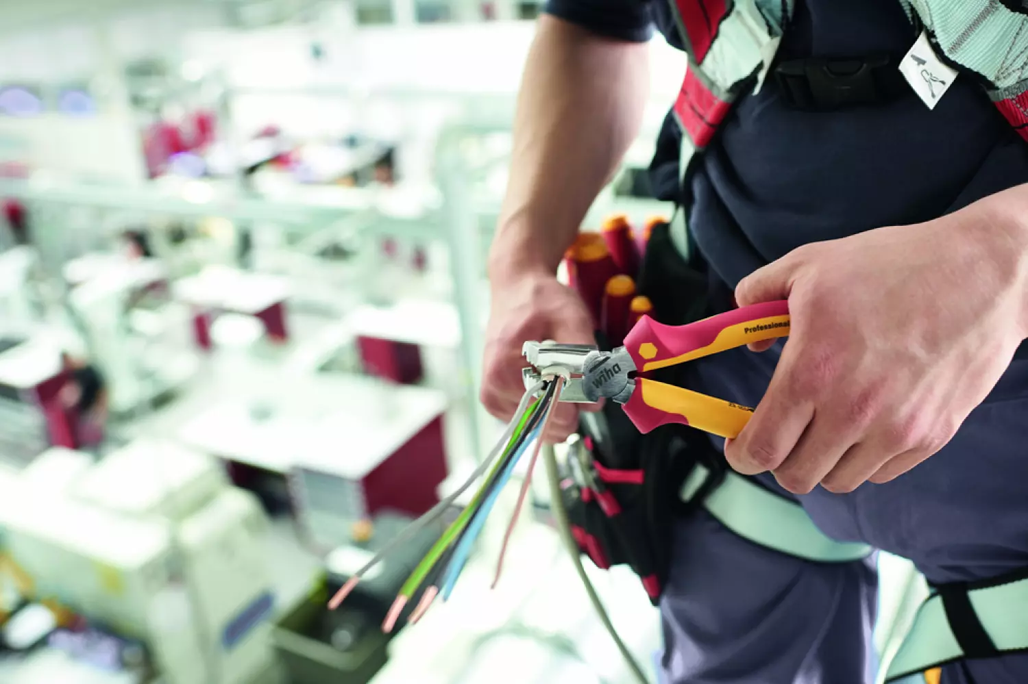 Wiha 38853 Pince d'installation TriCut Professional electric 1/4" - 170 mm-image